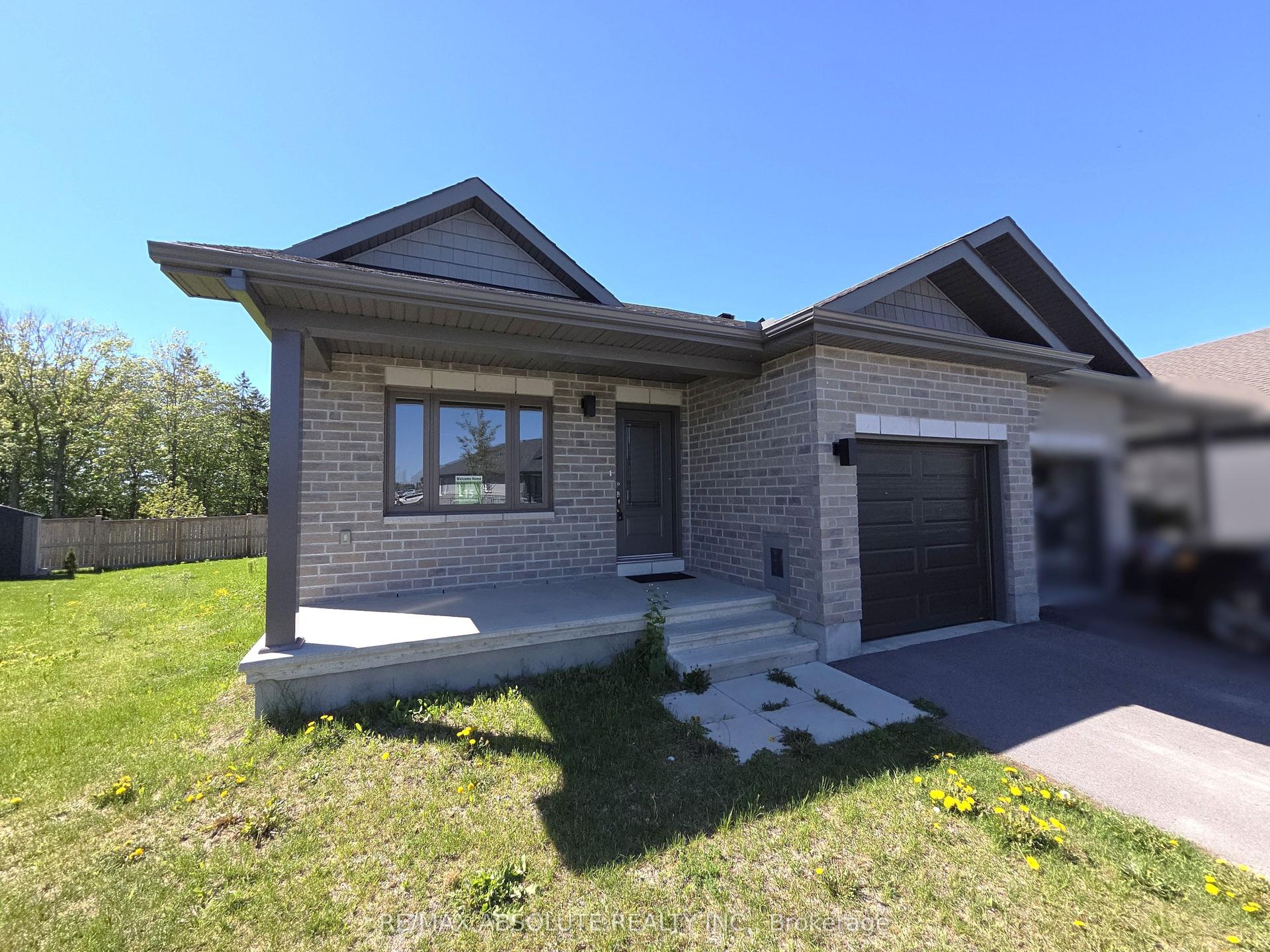 15 Seabert Drive — photo 1