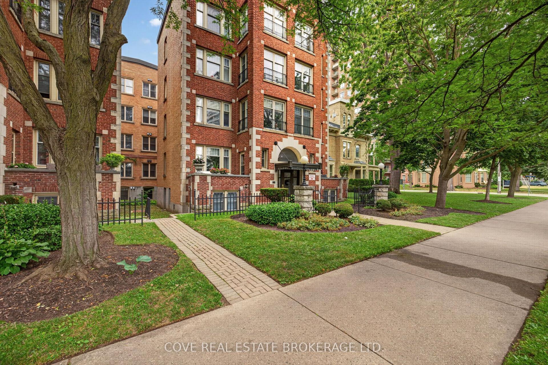 280 Queens Avenue 104 #104, London East — Condo for sale, photo 1