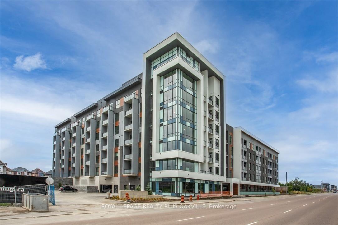 95 Dundas Street W 306 #306, Oakville — Condo for lease, photo 1