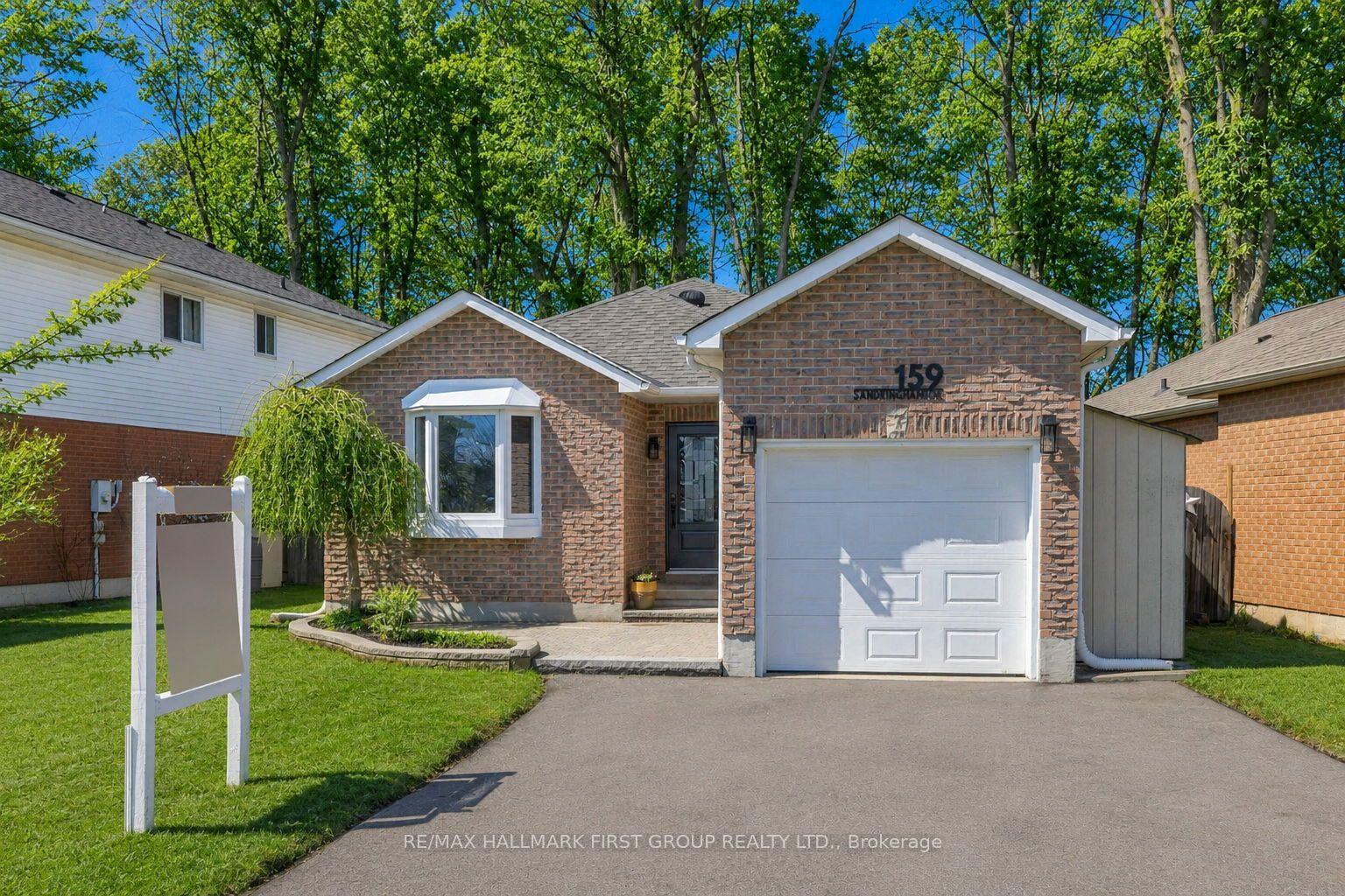 159 Sandringham Drive — photo 1