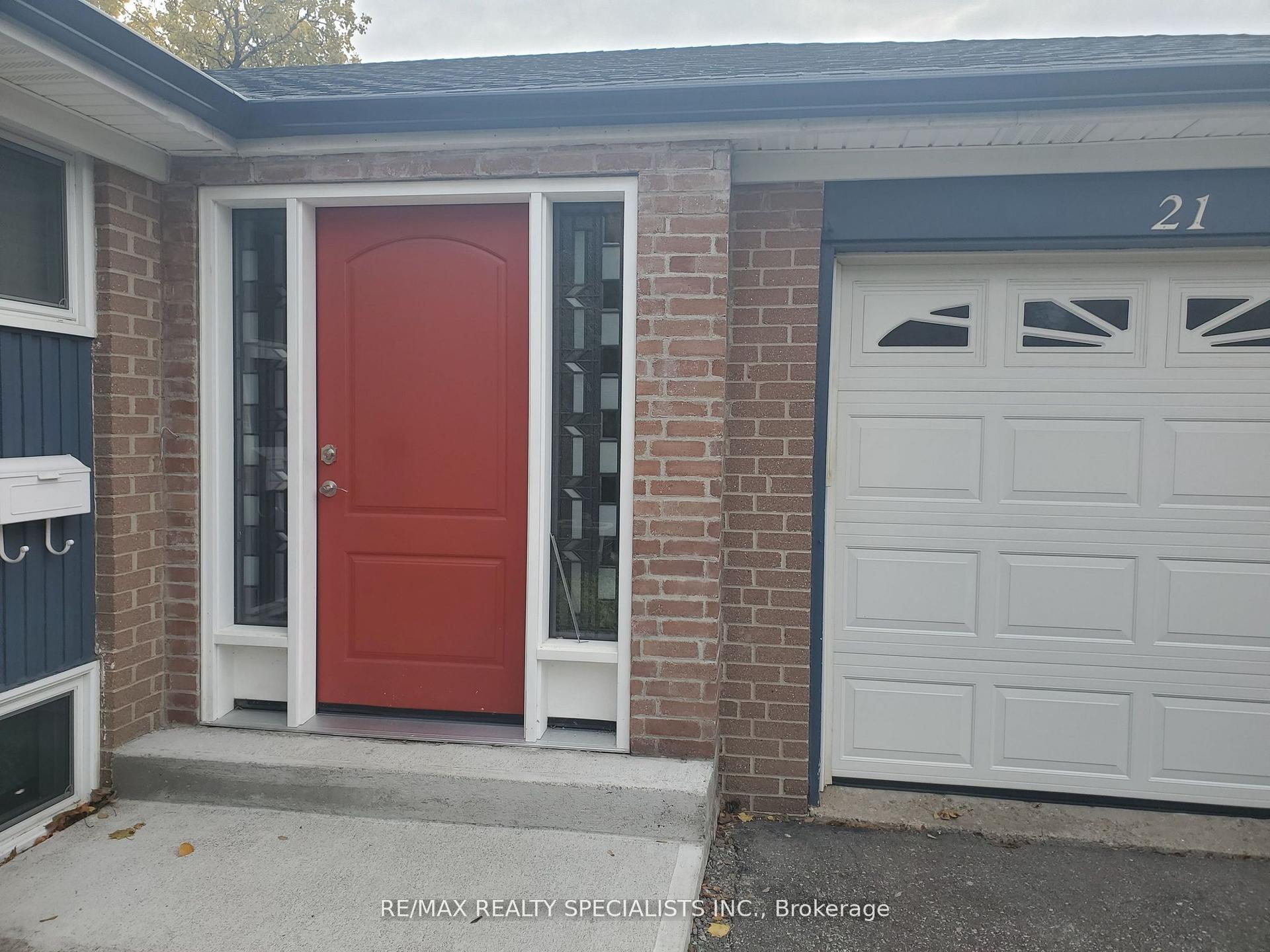 21 Burgby Avenue Upper #Upper — photo 1