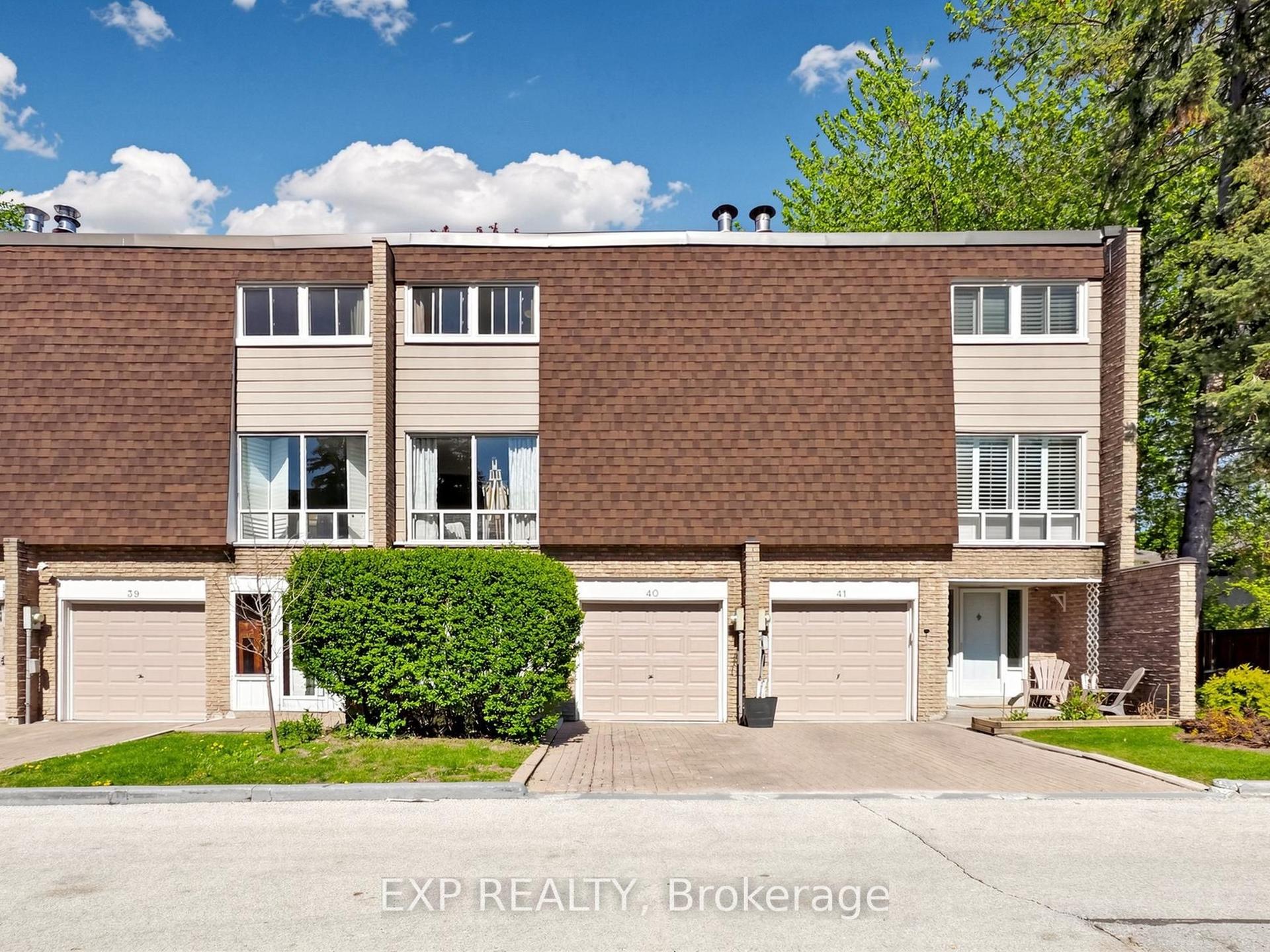 653 Village Parkway 40 #40 — photo 1