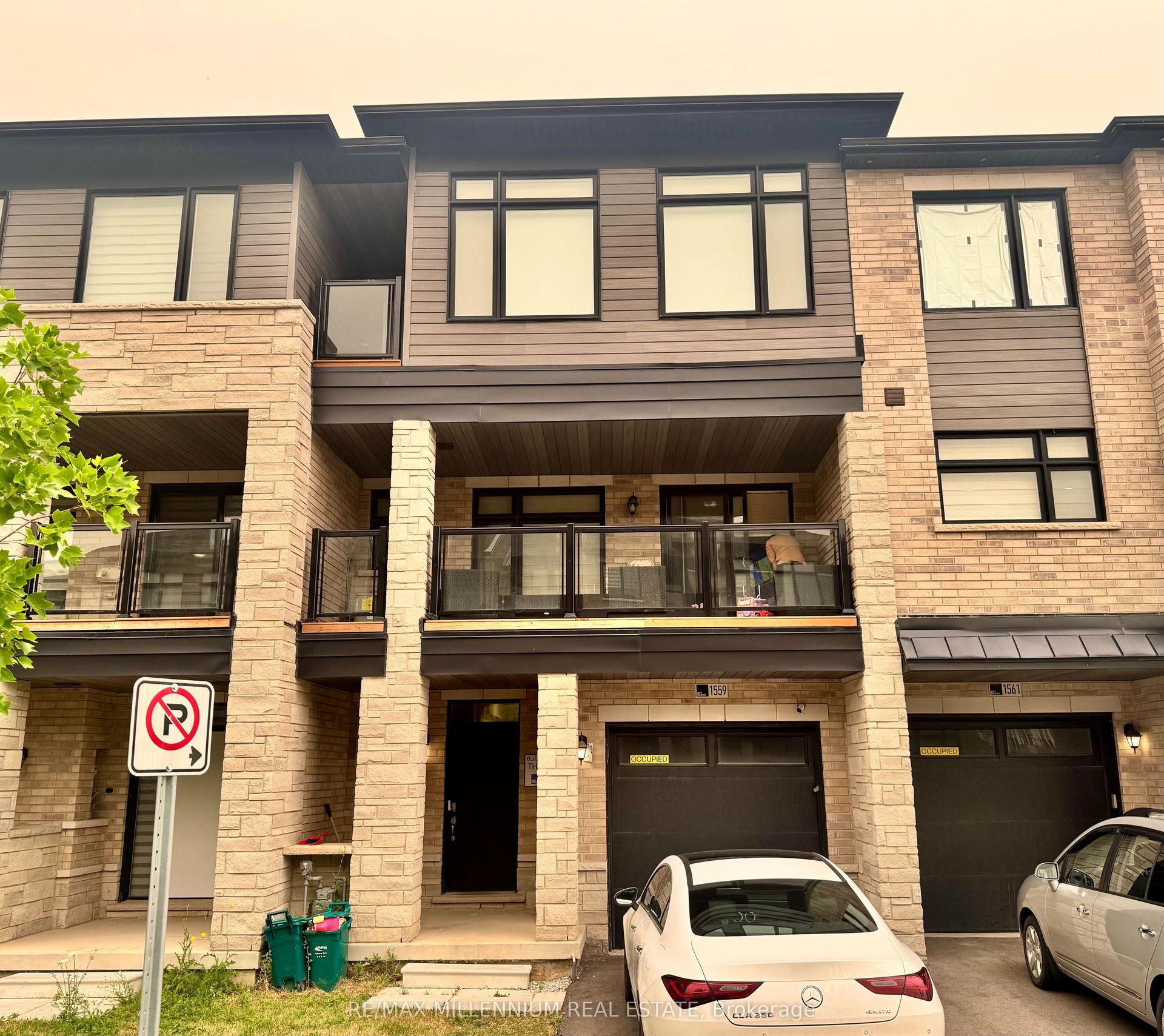 1559 Moonseed Place, Milton — Townhouse for lease, photo 1