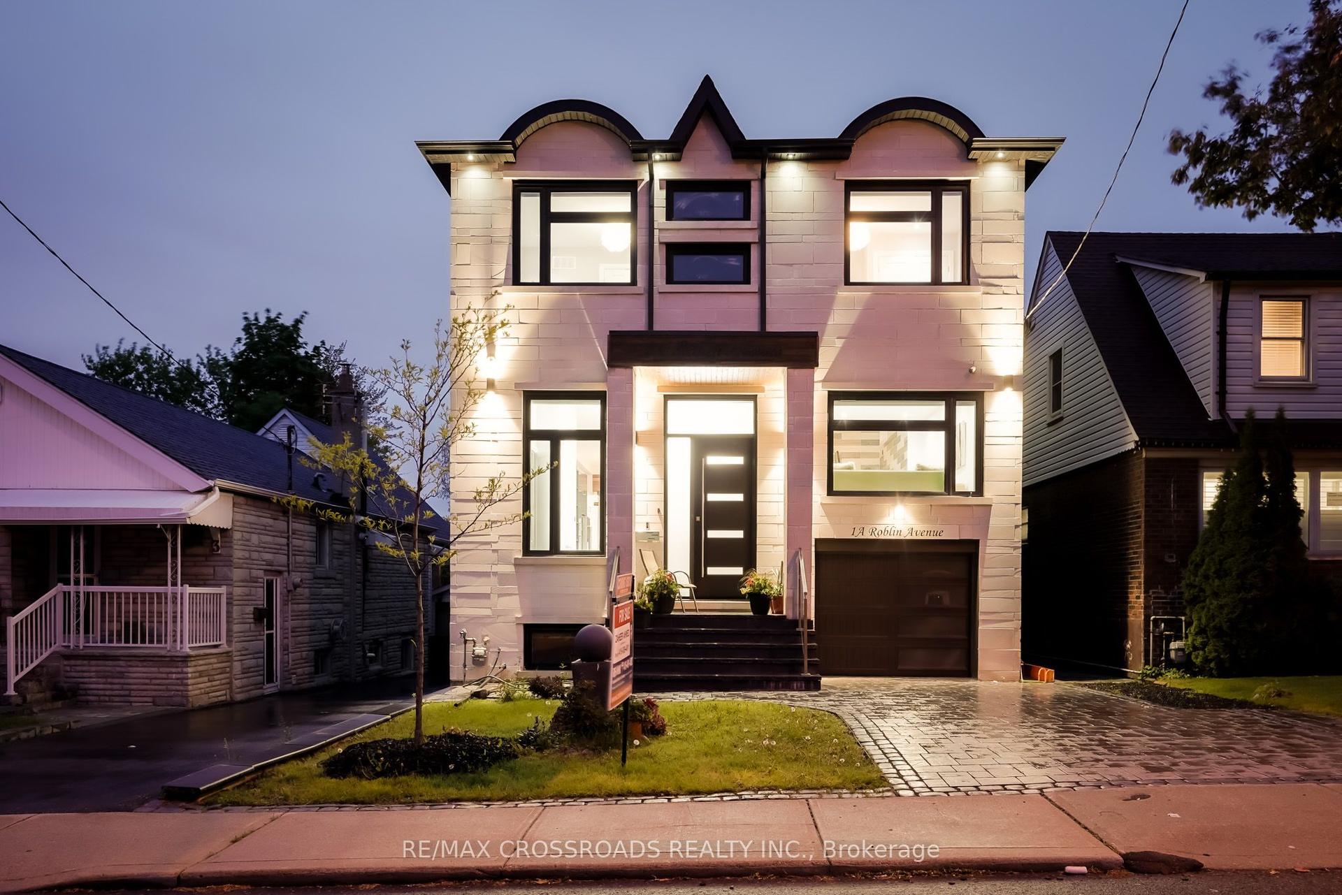 1A Roblin Avenue — photo 1