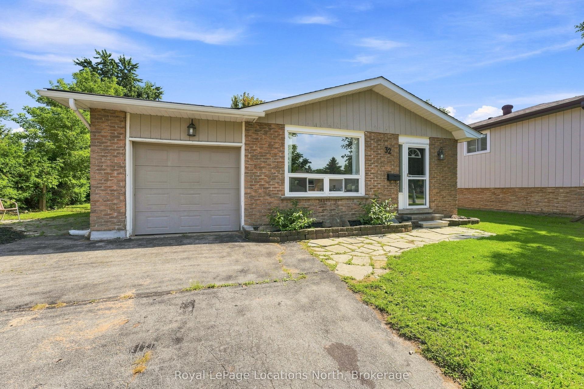 32 Courtice Crescent, Collingwood — Detached for lease, photo 1
