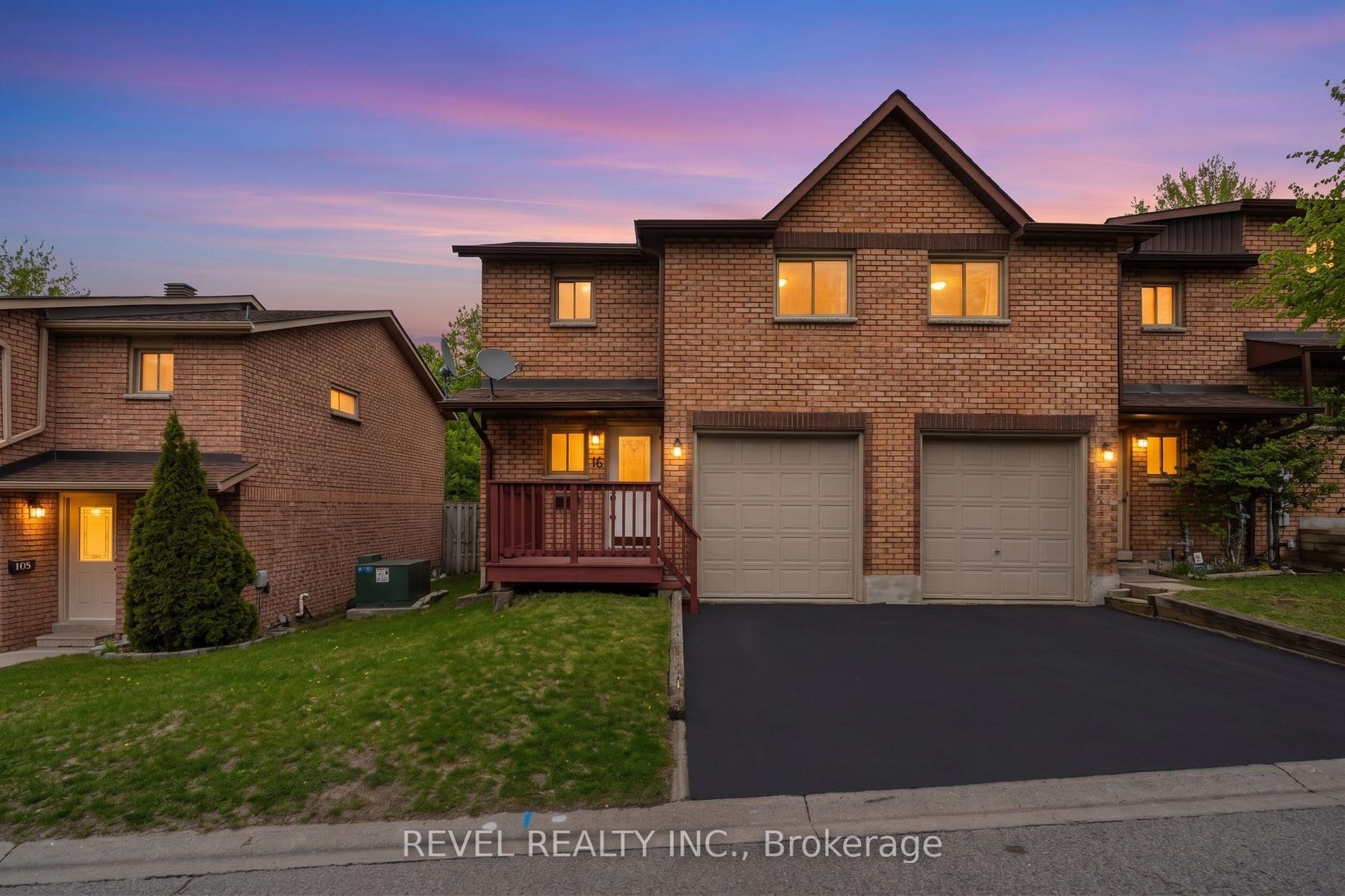 16 QUAIL Crescent — photo 1