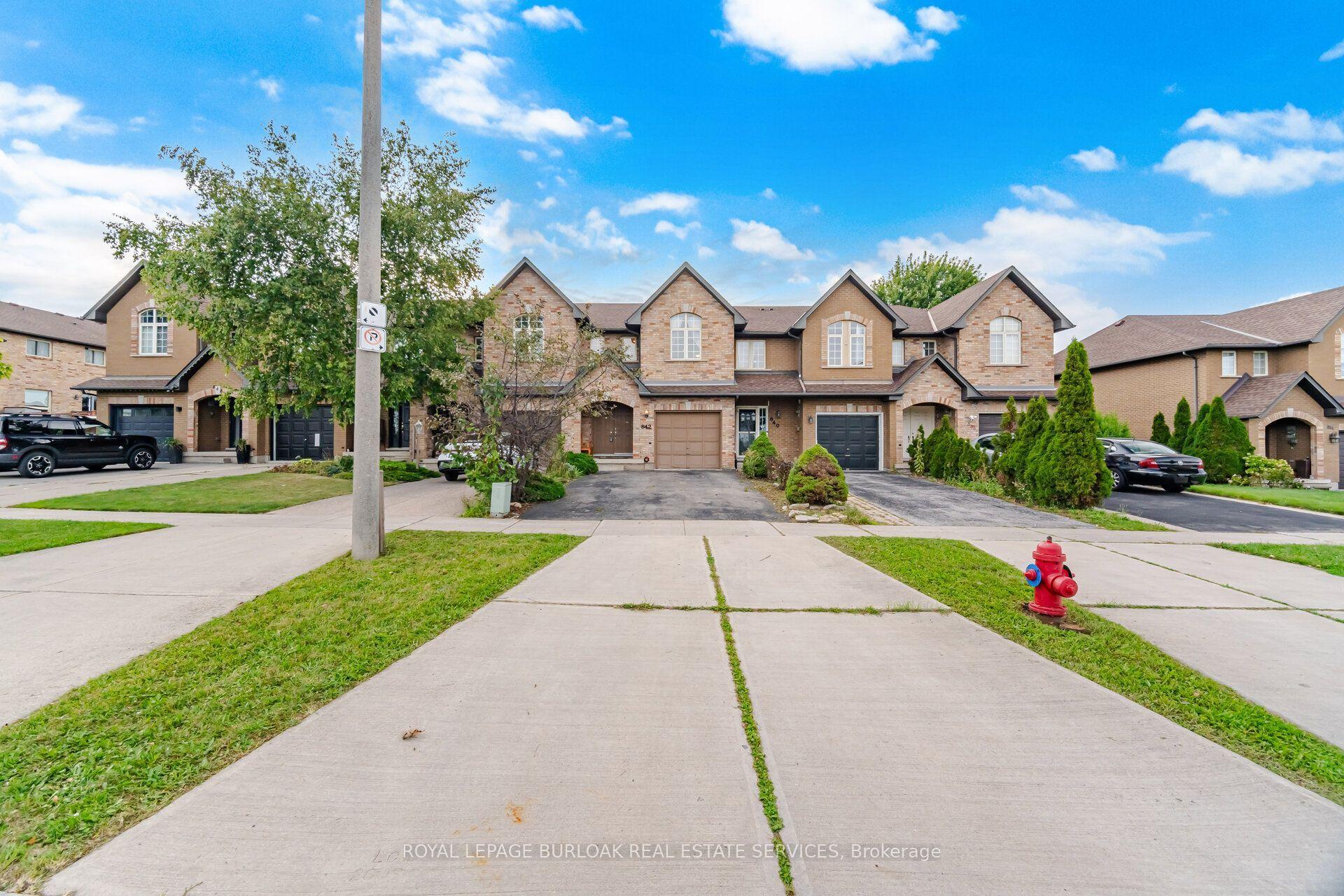 842 Upper Kenilworth Avenue, Hamilton — Townhouse for lease, photo 1