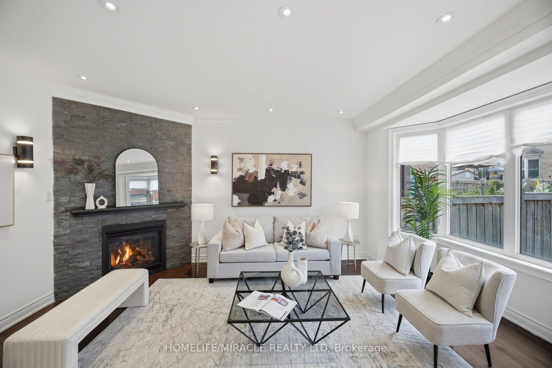 28 Kincardine Street, Vaughan — Detached for sale, photo 1