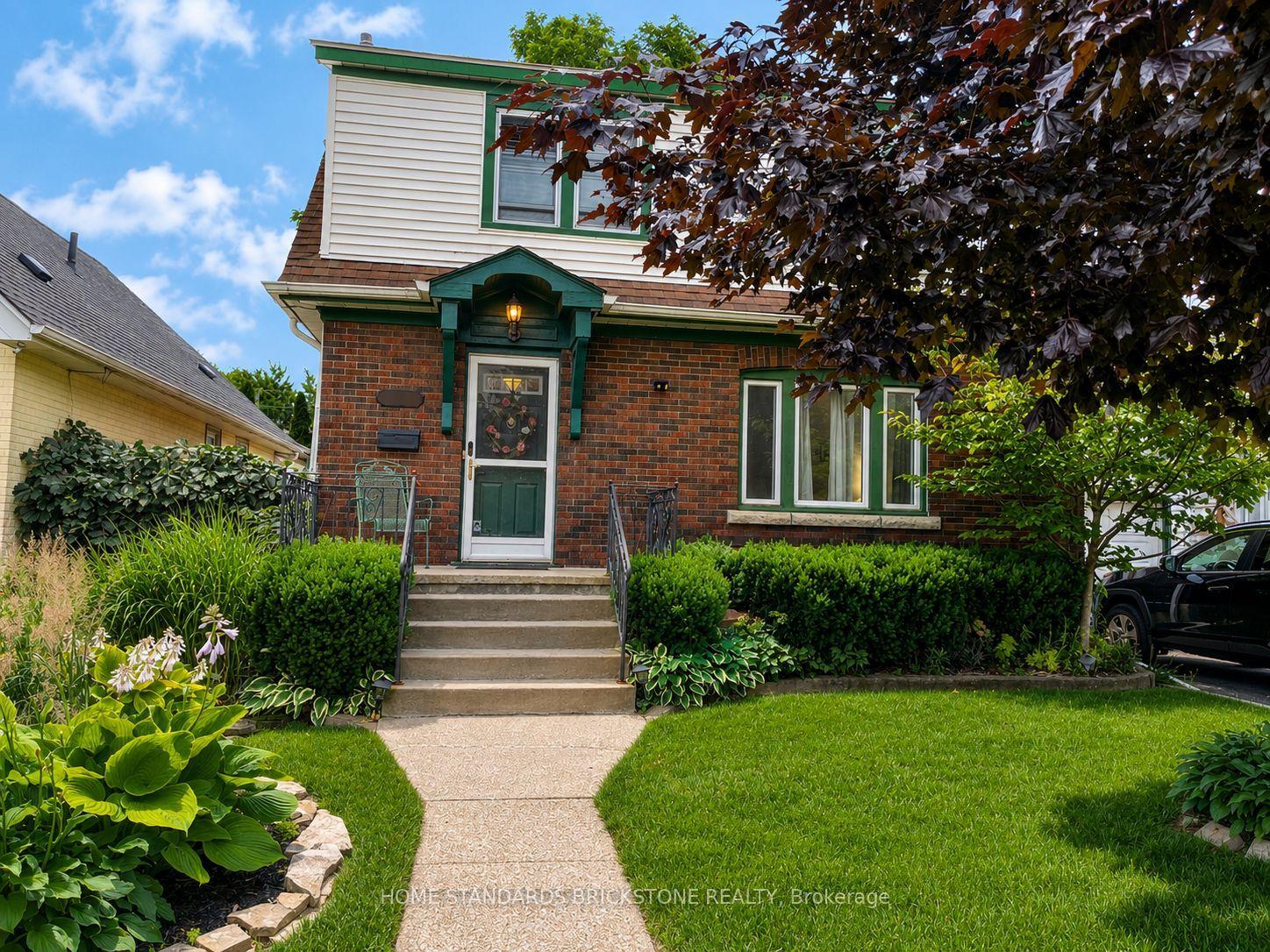 5400 CEDAR Street, Niagara Falls — Detached for sale, photo 1