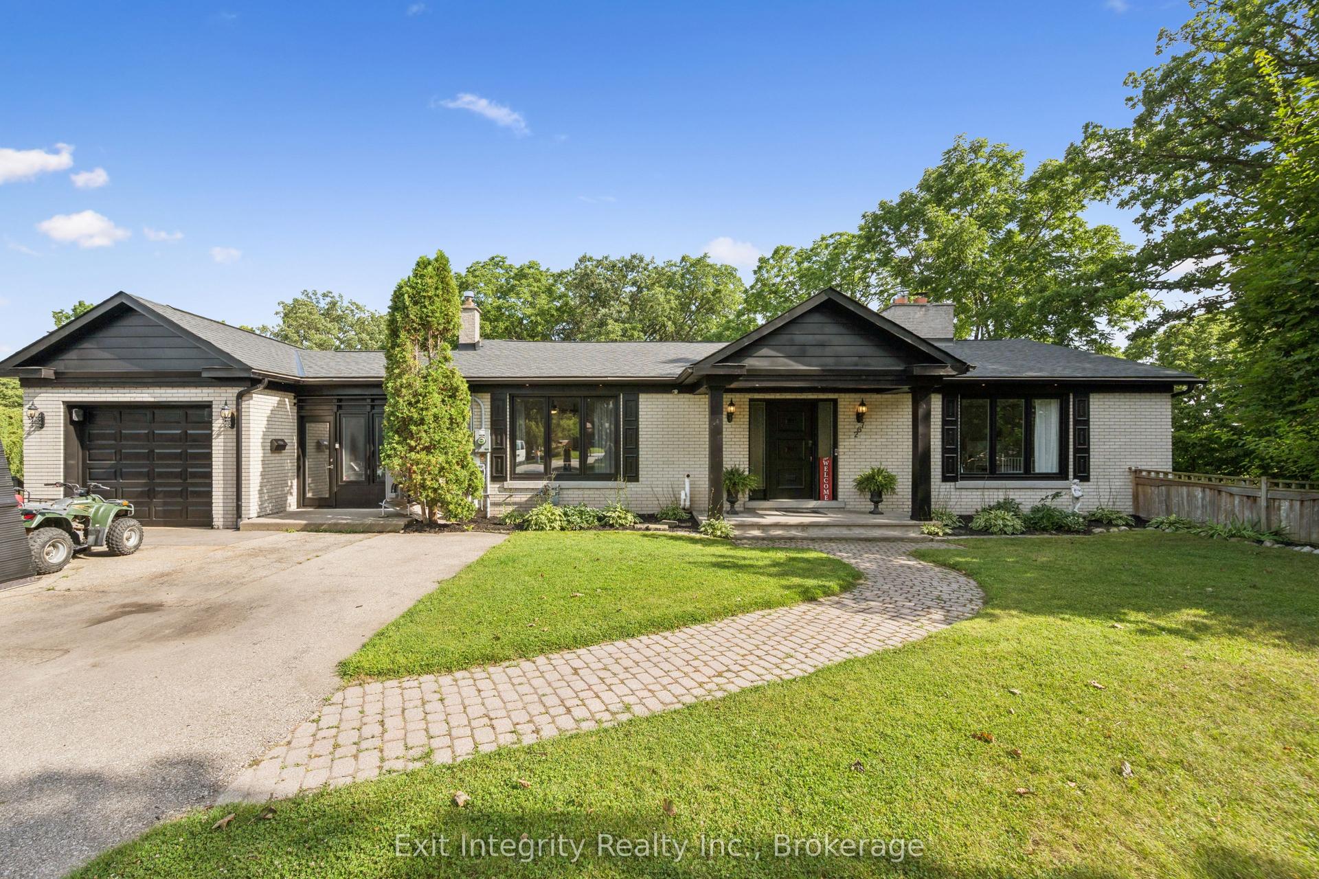 267 Abraham Street, Cambridge — Detached for sale, photo 1
