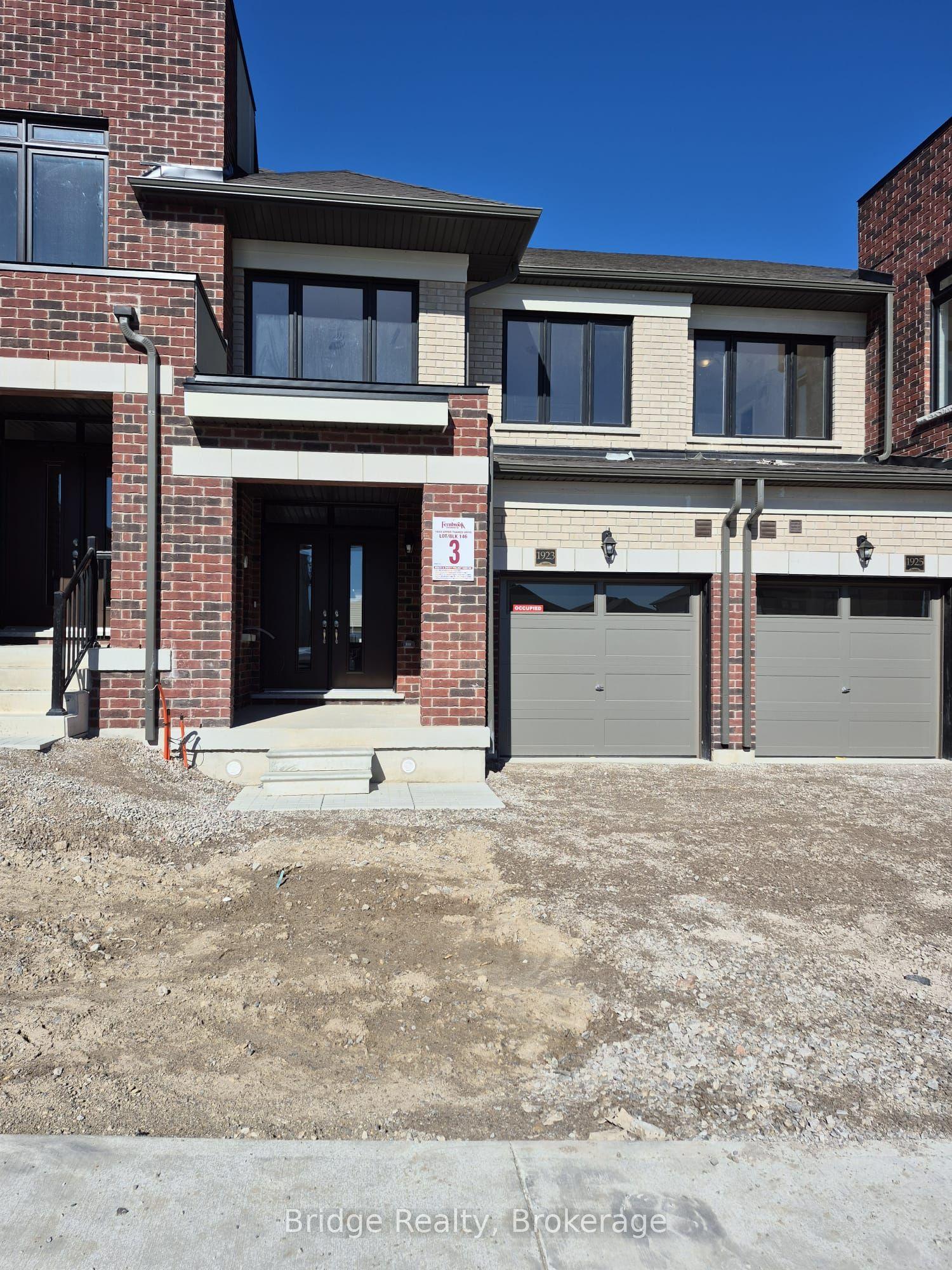 1923 Upper Thames Drive, Woodstock — Townhouse for lease, photo 1