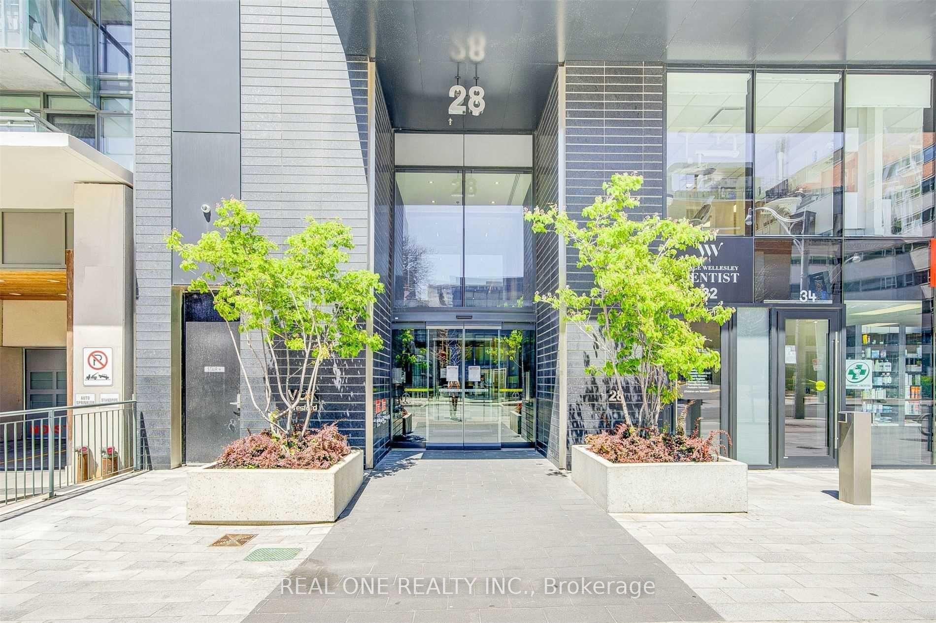 28 Wellesley Street E 2207 #2207, Toronto — Condo for lease, photo 1