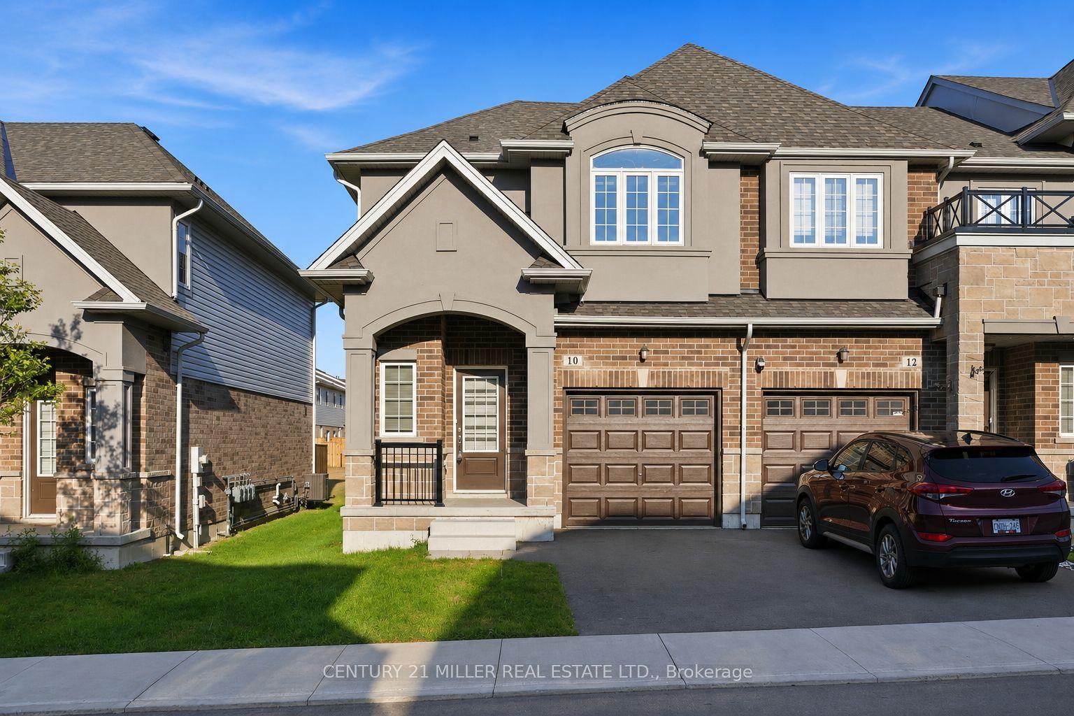 10 Linden Park Lane, Hamilton — Townhouse for sale, photo 1
