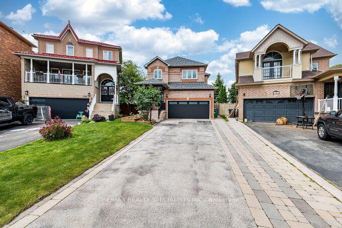 7389 Banffshire Court — photo 1