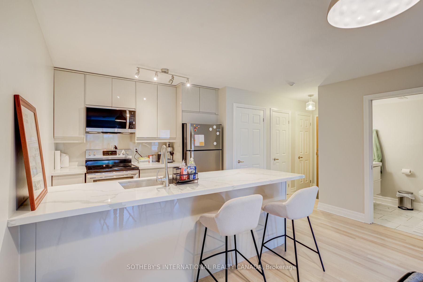 3069 Lakeshore Boulevard 301 #301, Toronto — Condo for lease, photo 1