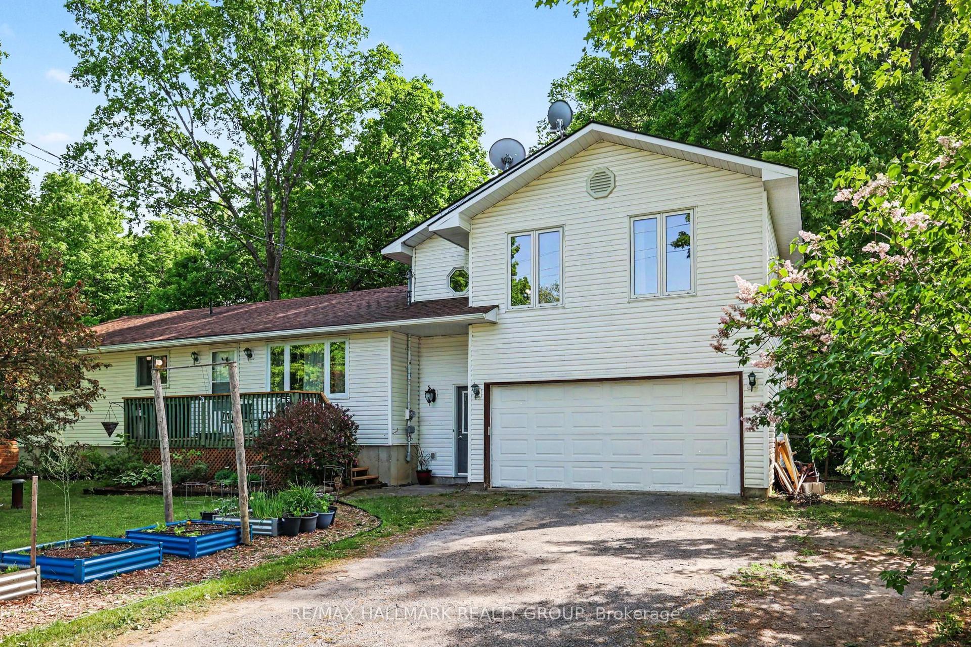 471 CAMPBELL Drive — photo 1