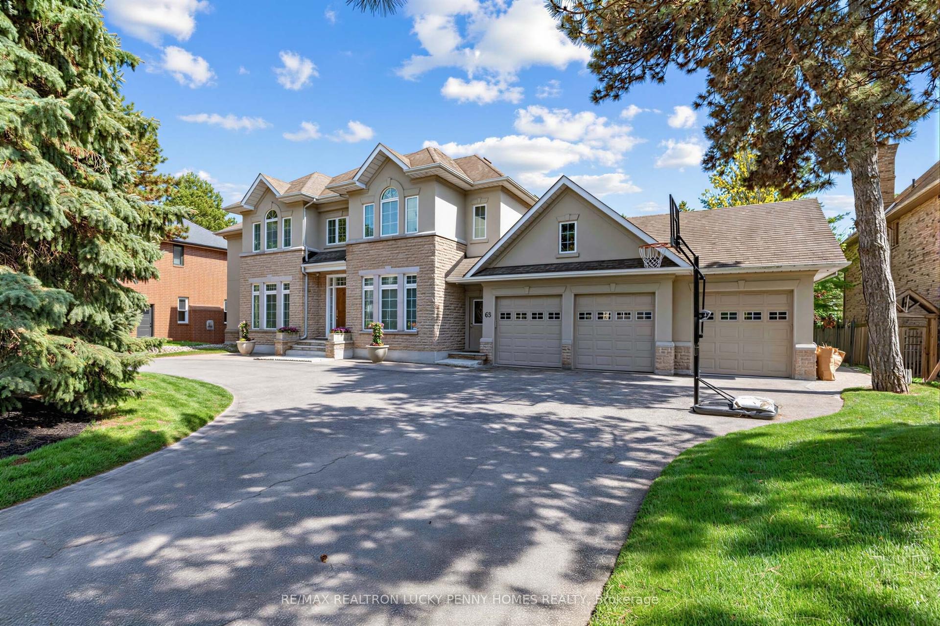 63 Pomander Road — photo 1