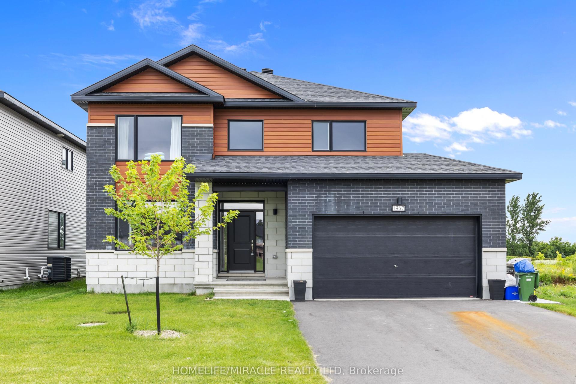 1967 Hawker Private B #B, Carp - Huntley Ward — Detached for lease, photo 1