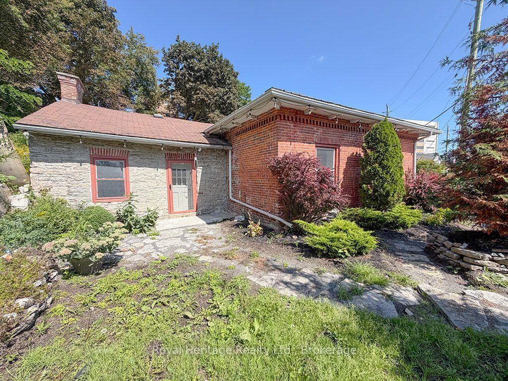 6 Willard Street, Belleville — Detached for sale, photo 1