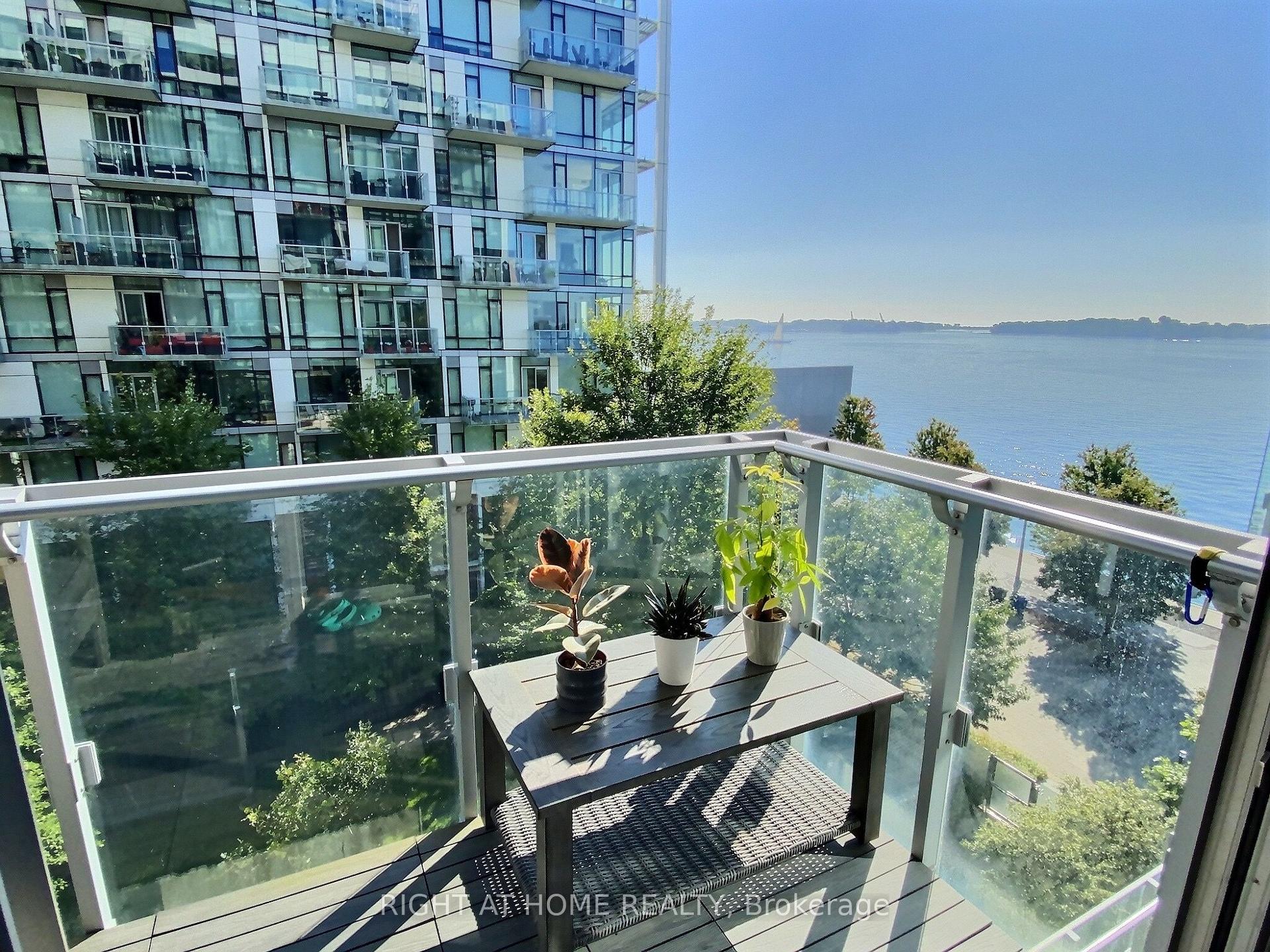 39 Queens Quay E 515 #515 — photo 1