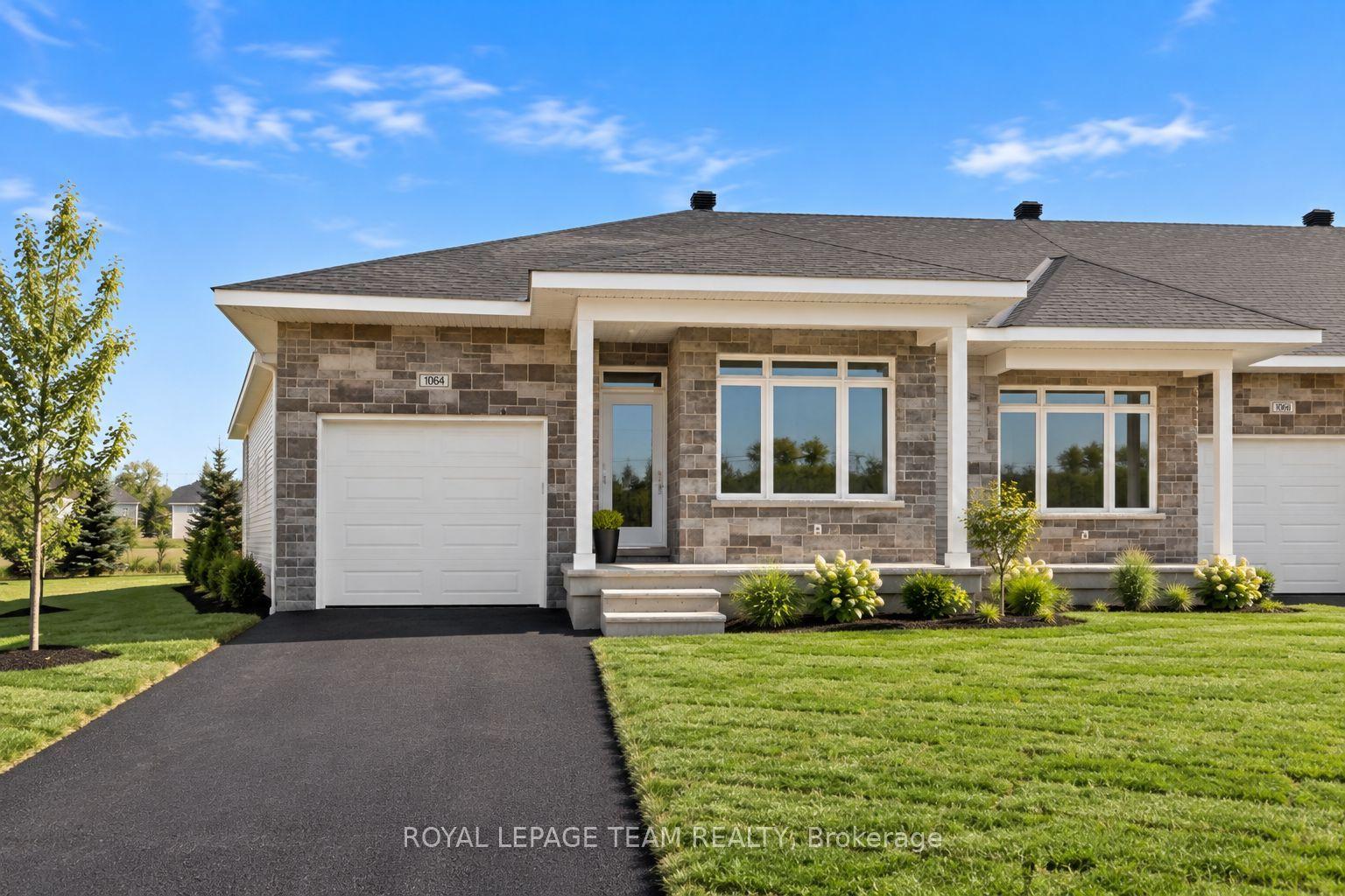 1060 Dobbie Street, Brockville — Townhouse for lease, photo 1