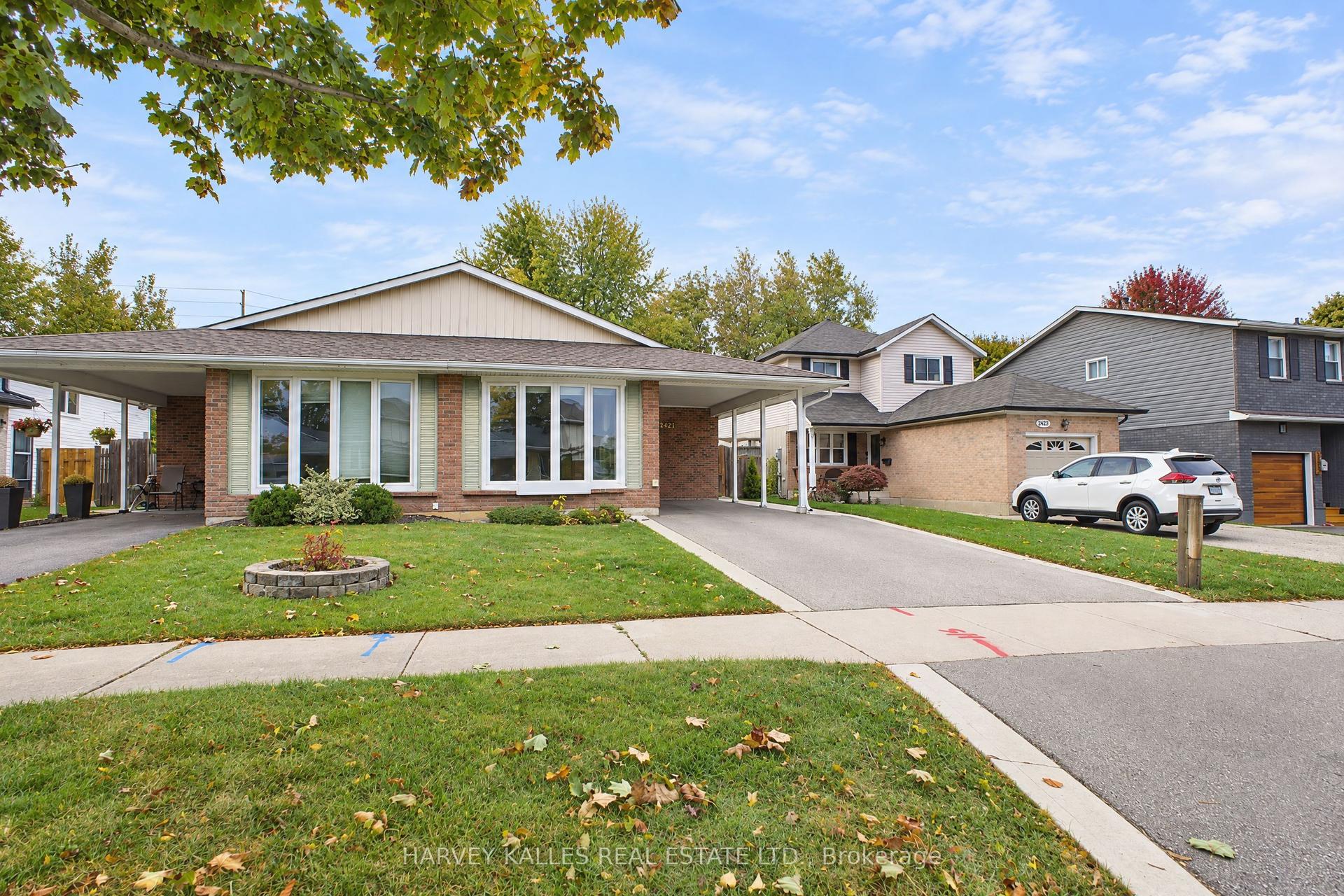 2429 Overton Drive, Burlington — Semi-Detached for sale, photo 1