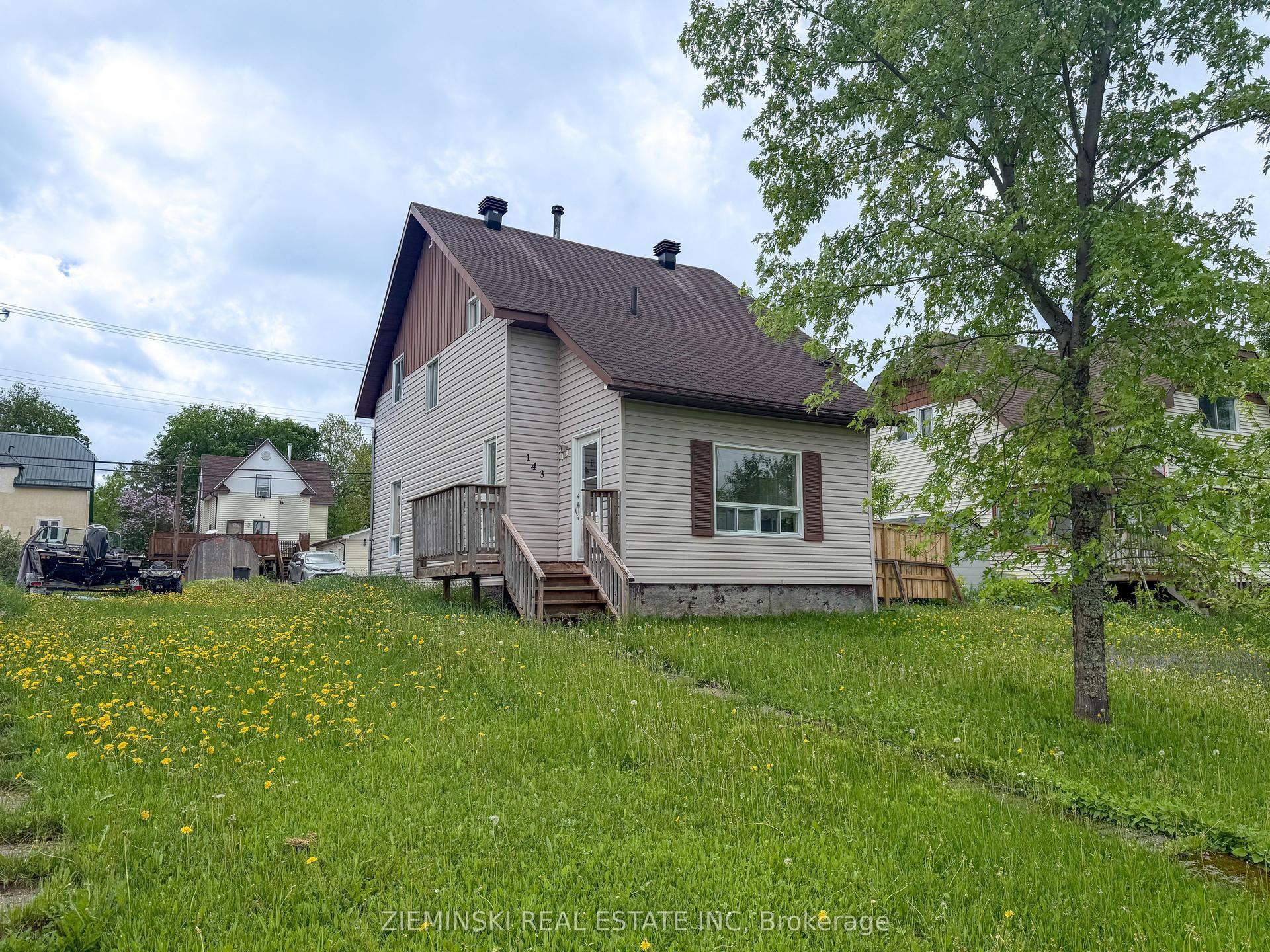 143 Essex Avenue — photo 1