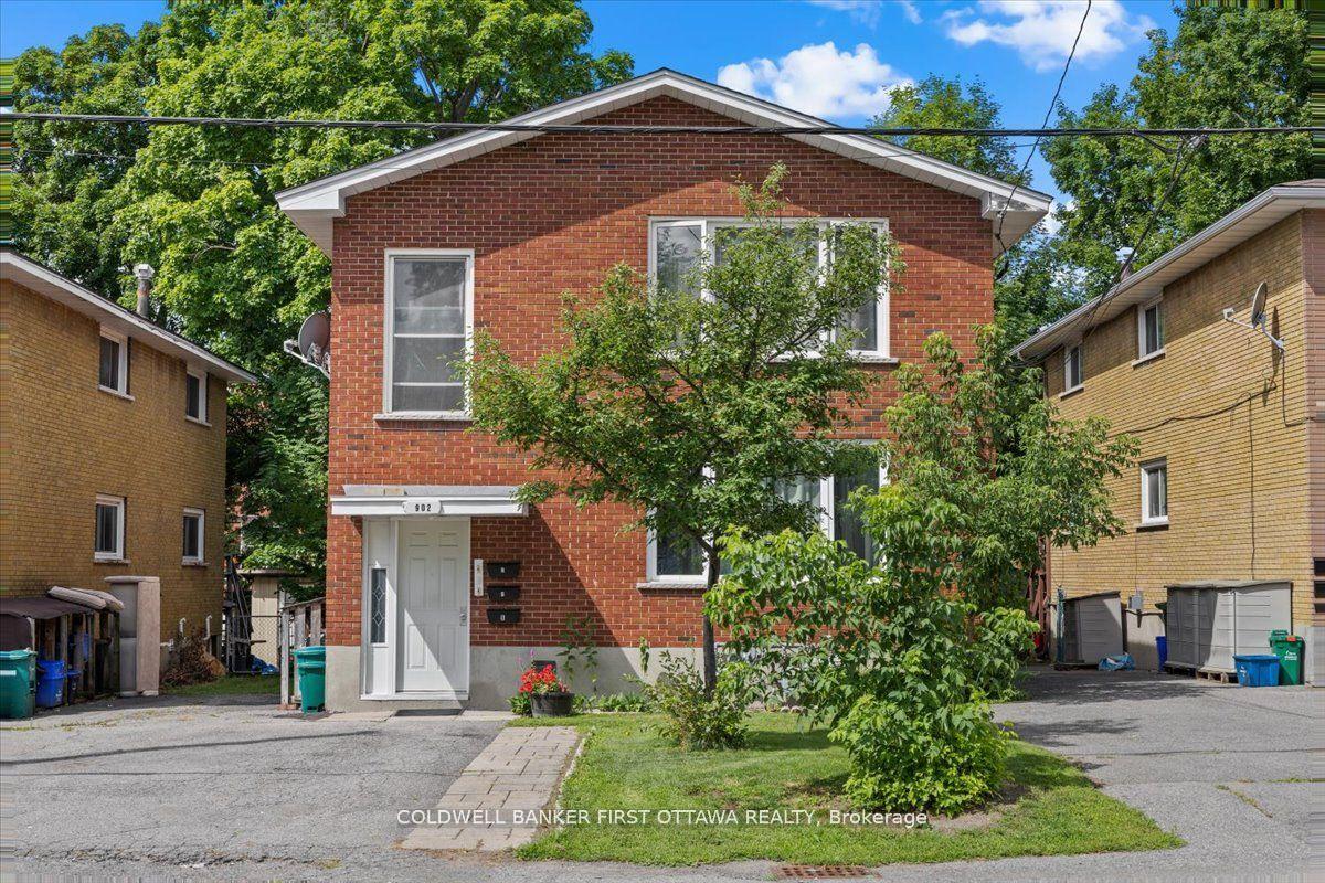 902 Watson Street — photo 1