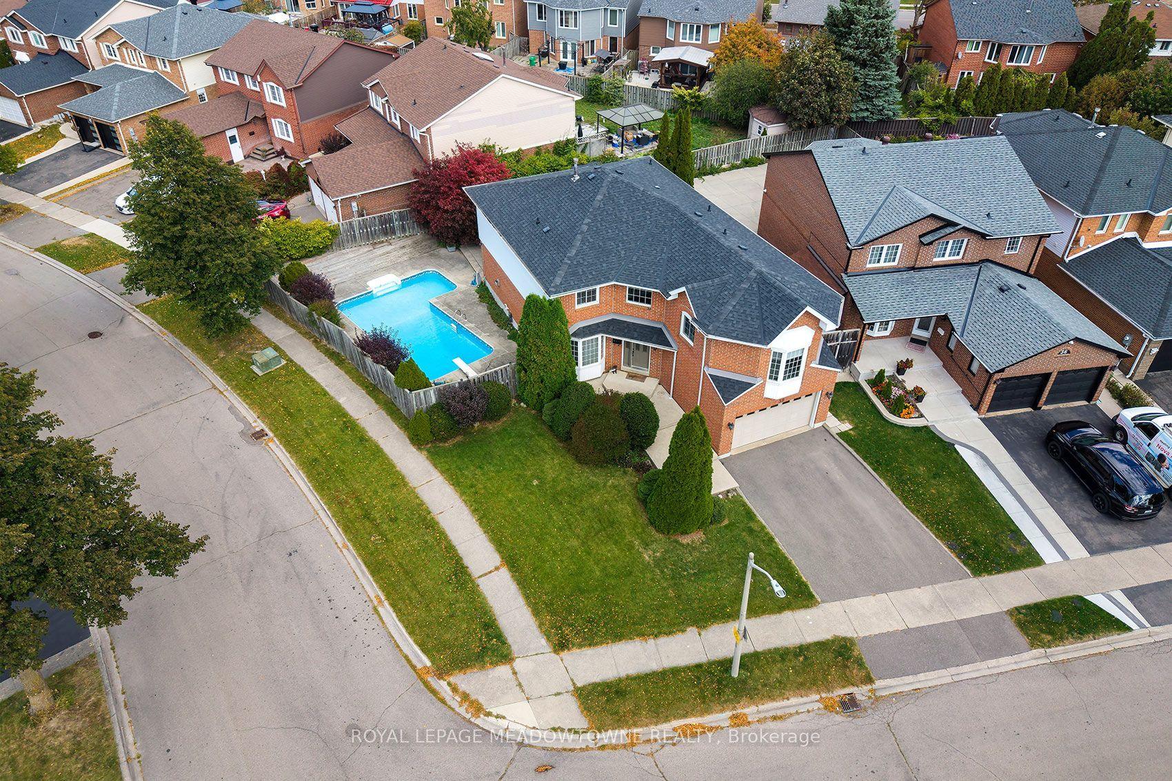 38 Mckillop Court, Brampton — Detached for sale, photo 1