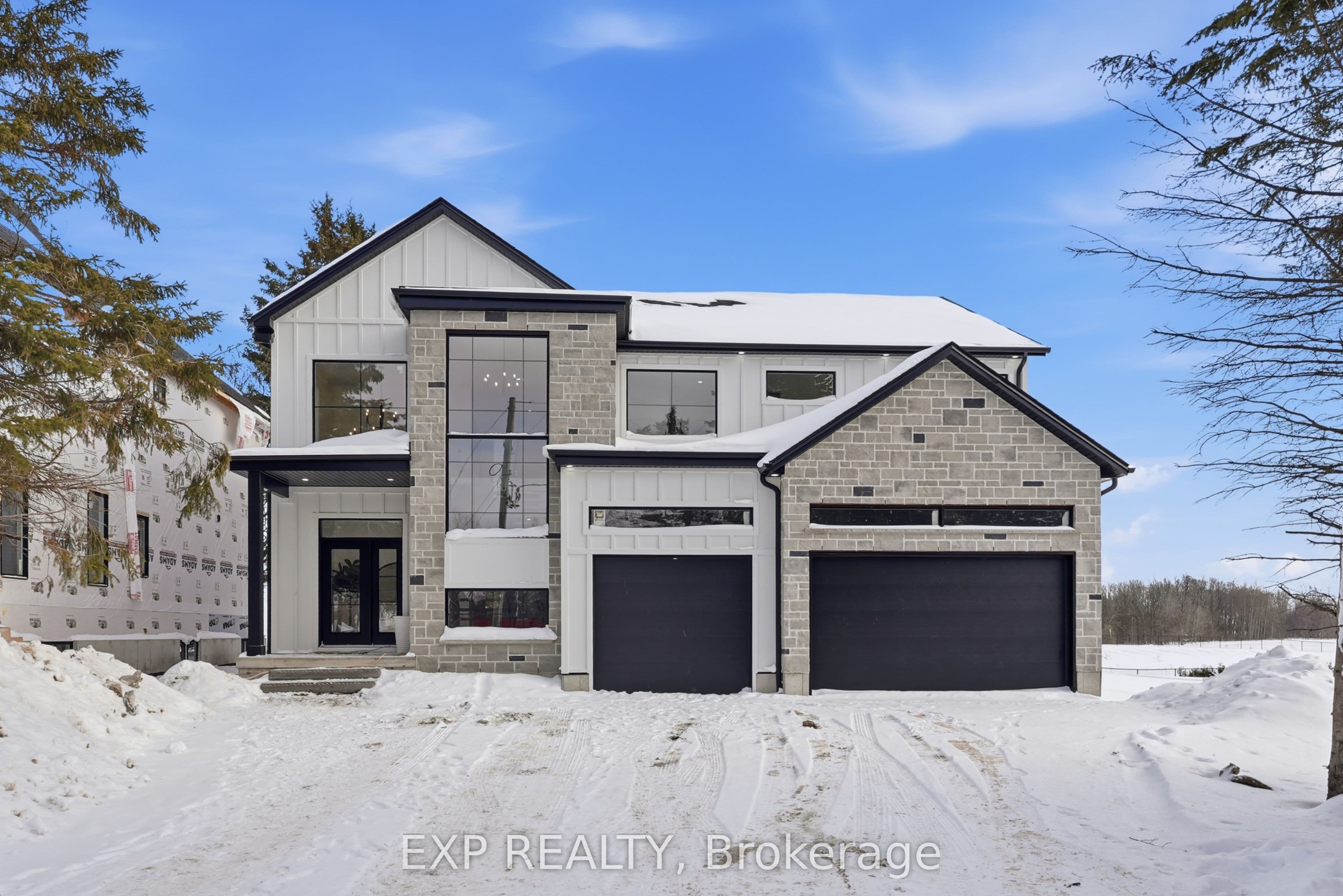 1060 Walton Avenue — photo 1