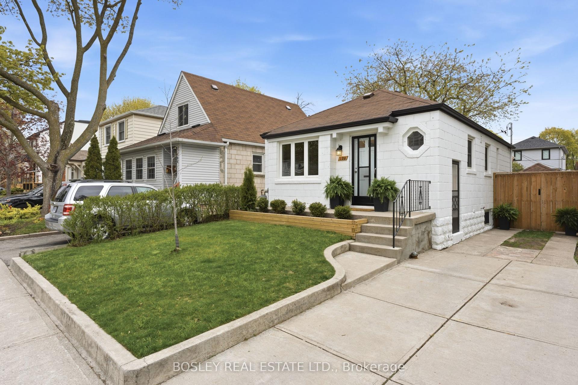 123 Dunington Drive — photo 1