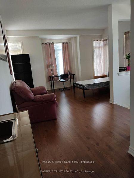 25 Brock Avenue Main #Main — photo 1