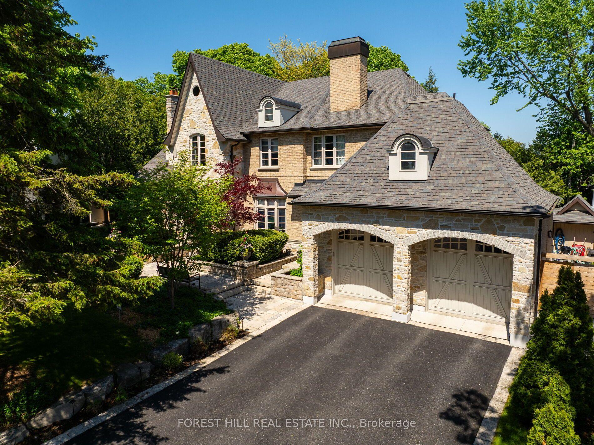 14 Denewood Crescent — photo 1