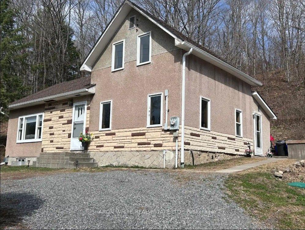192 Monck Street — photo 1