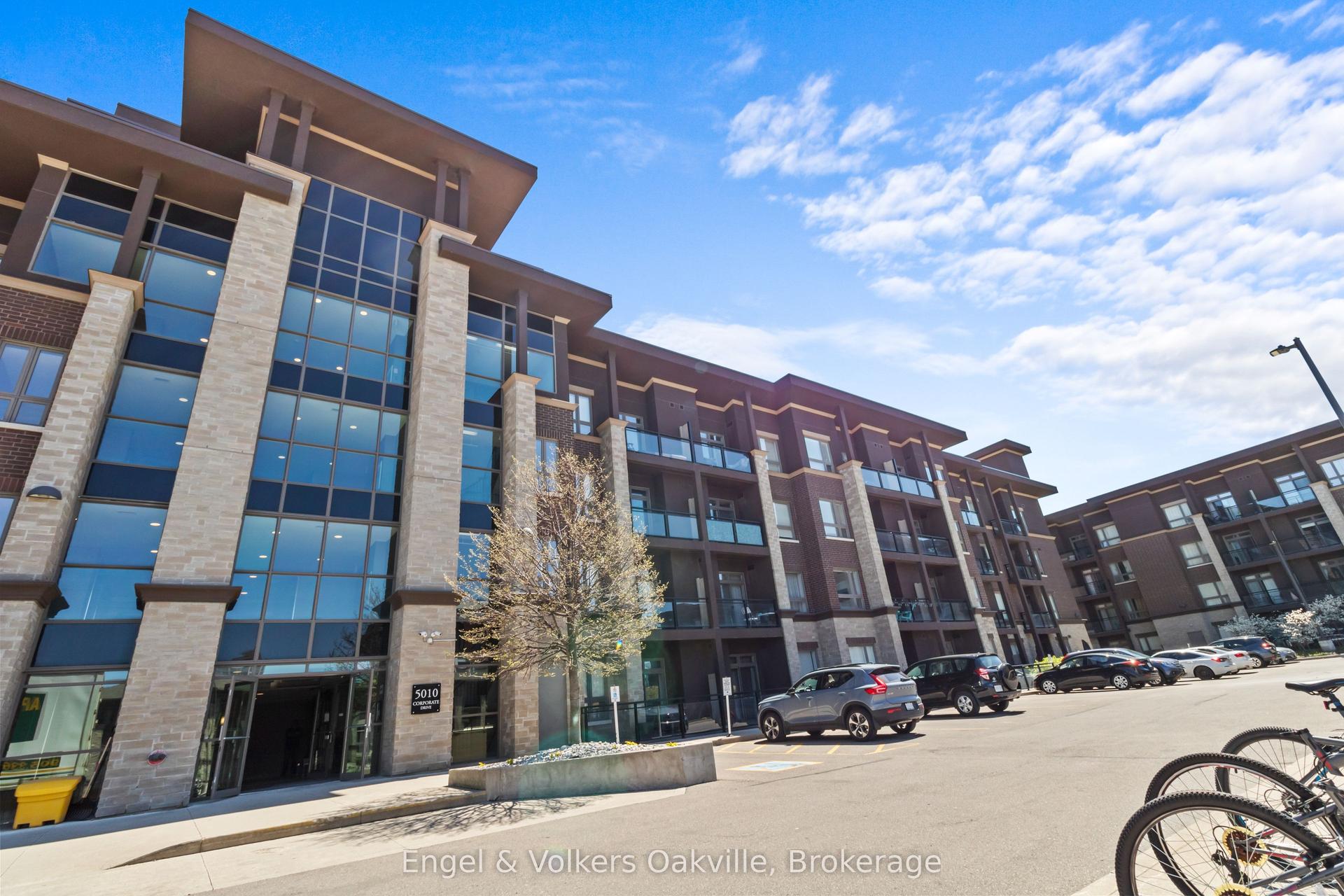 5010 Corporate Drive 135 #135, Burlington — Condo for lease, photo 1