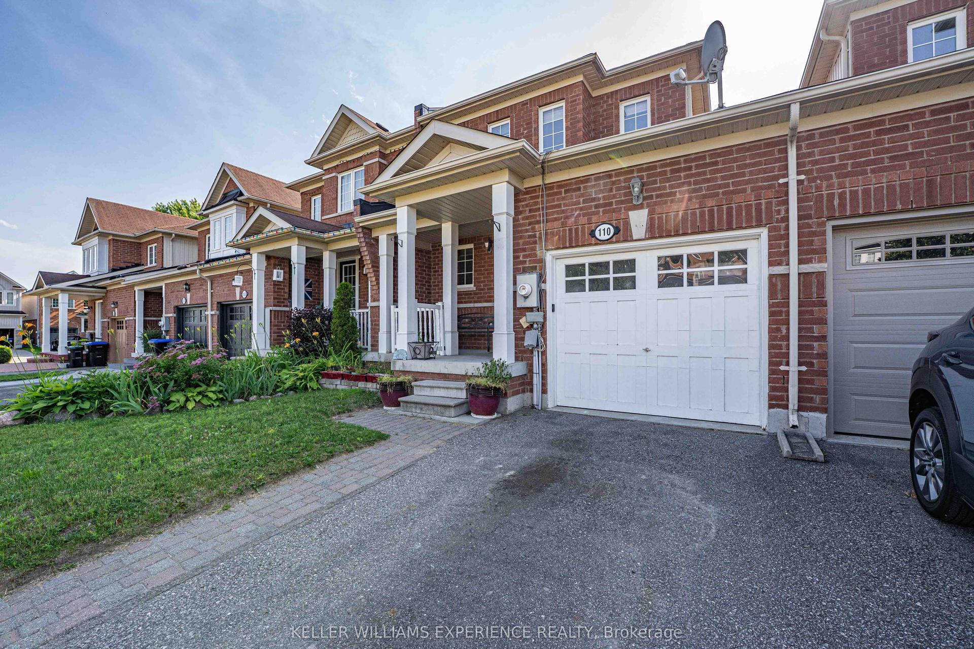 110 COLLIER Crescent, Essa — Townhouse for sale, photo 1