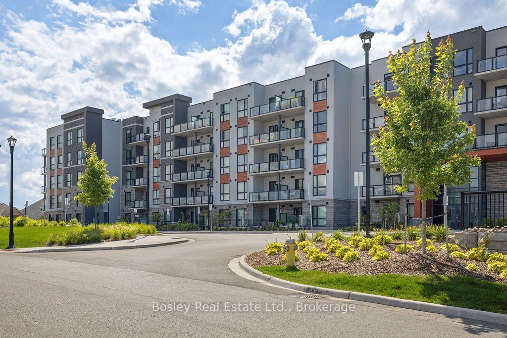 4 Kimberley Lane 106 #106, Collingwood — Condo for lease, photo 1