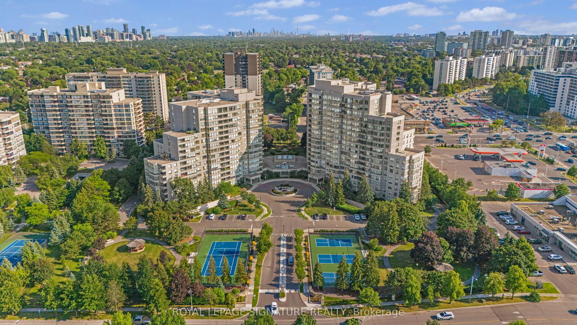 11 Townsgate Drive 1410 #1410, Vaughan — Condo for sale, photo 1