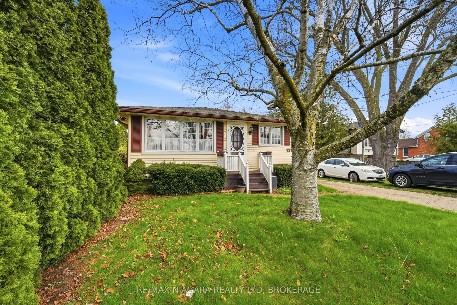 277 Lakeshore Road — photo 1