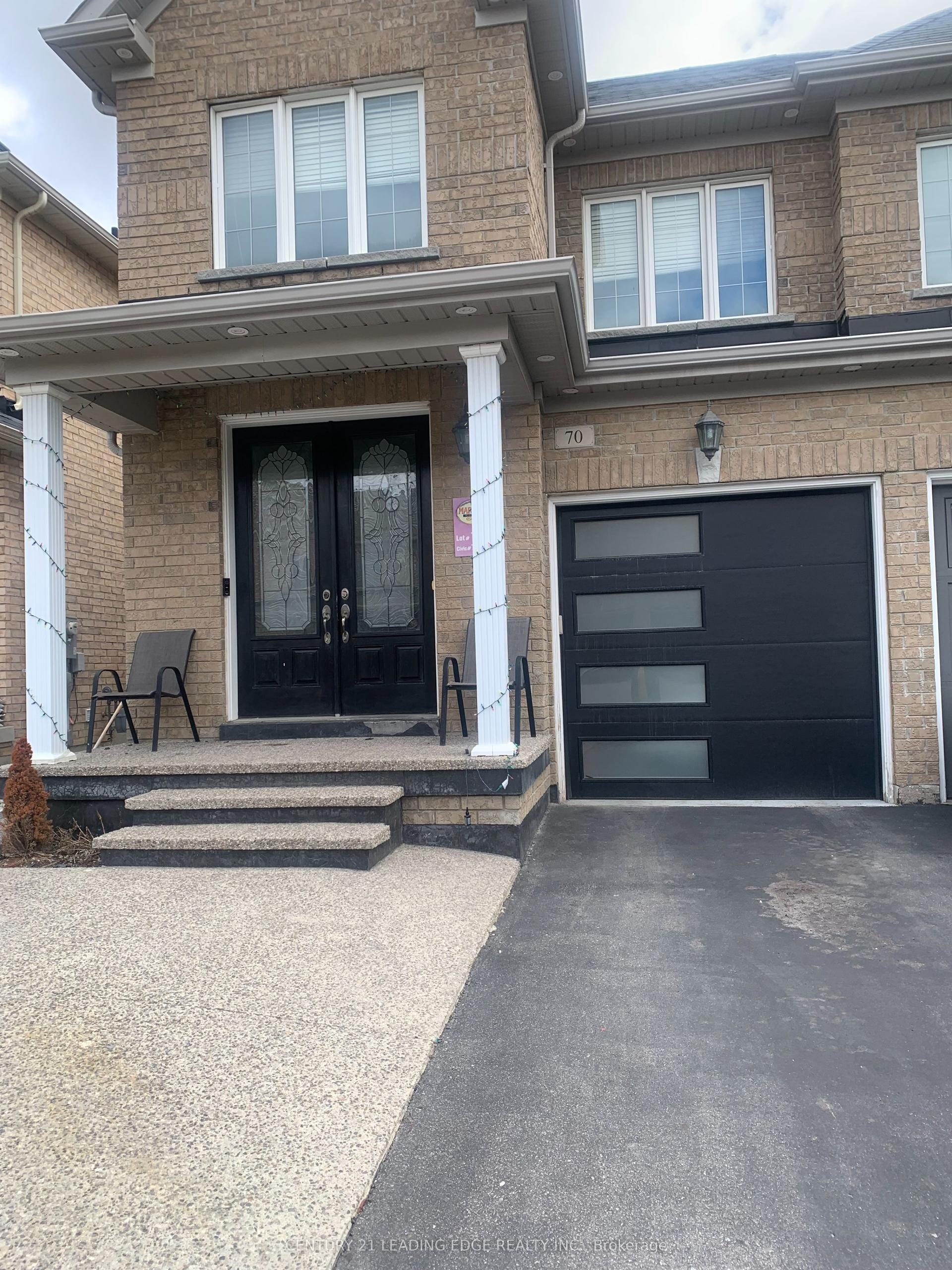70 Campwood Crescent, Brampton — Semi-Detached for lease, photo 1