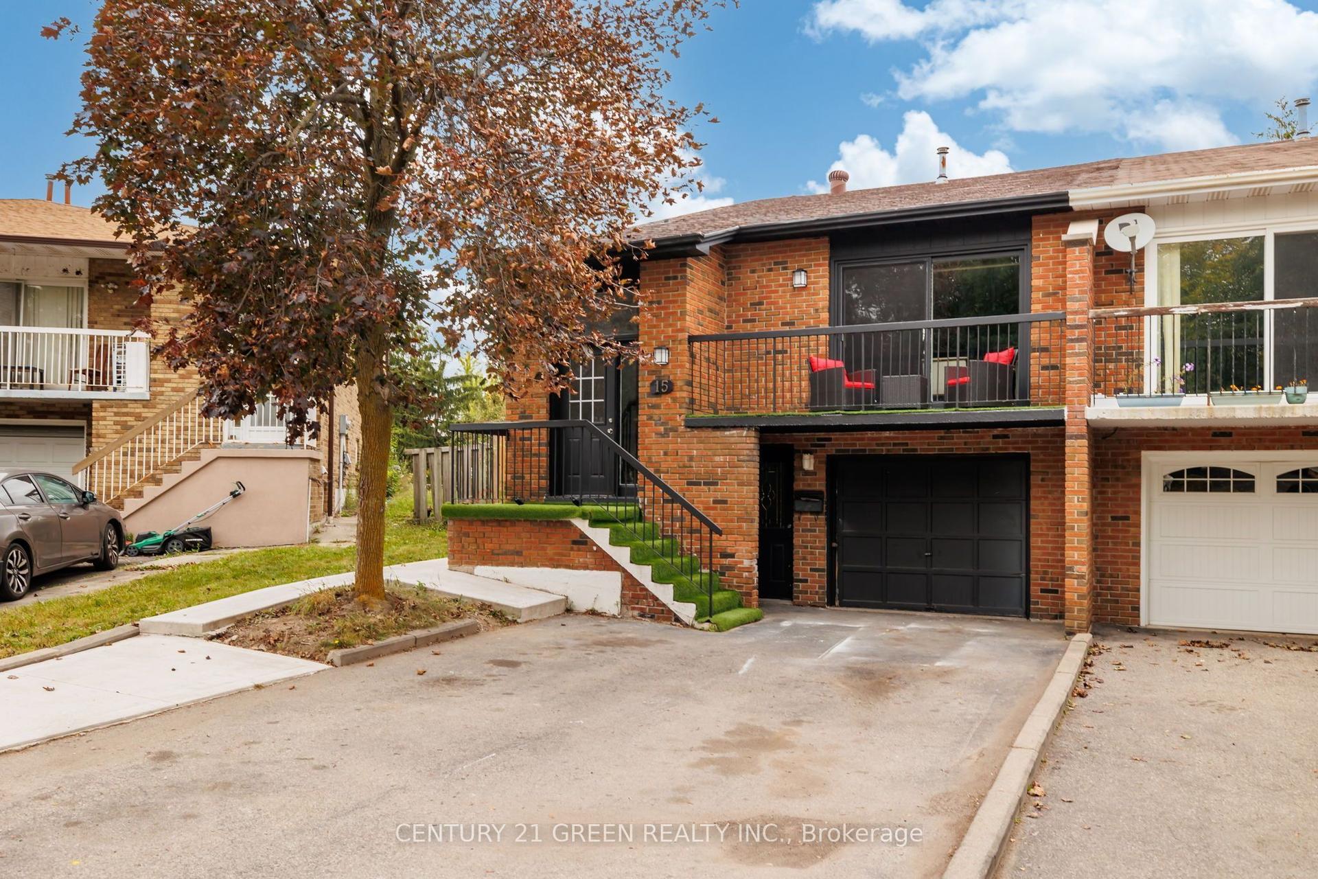 15 Lady Stewart Boulevard, Brampton — Semi-Detached for sale, photo 1