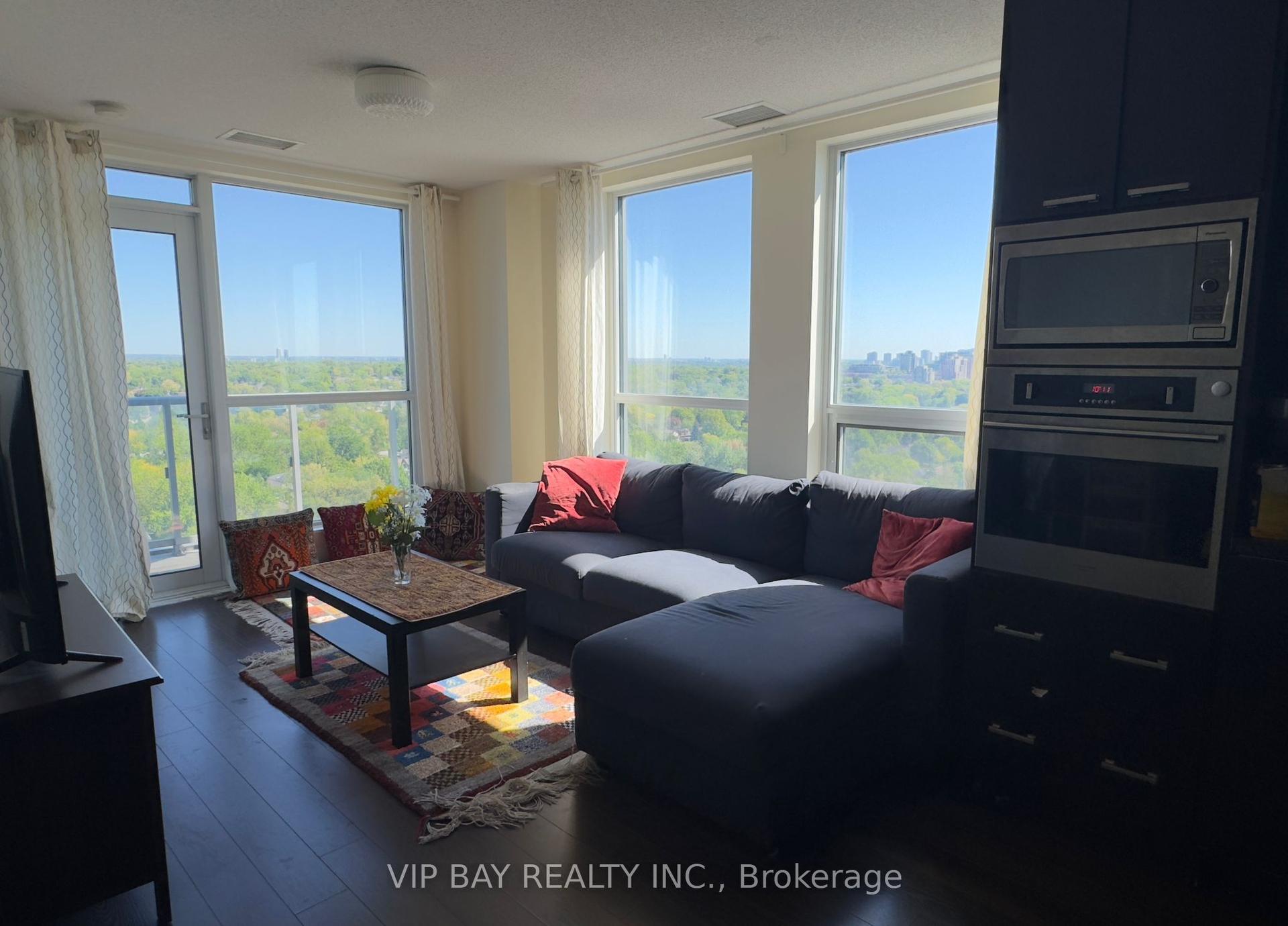 120 Harrison Garden Boulevard 1527 #1527 — photo 1