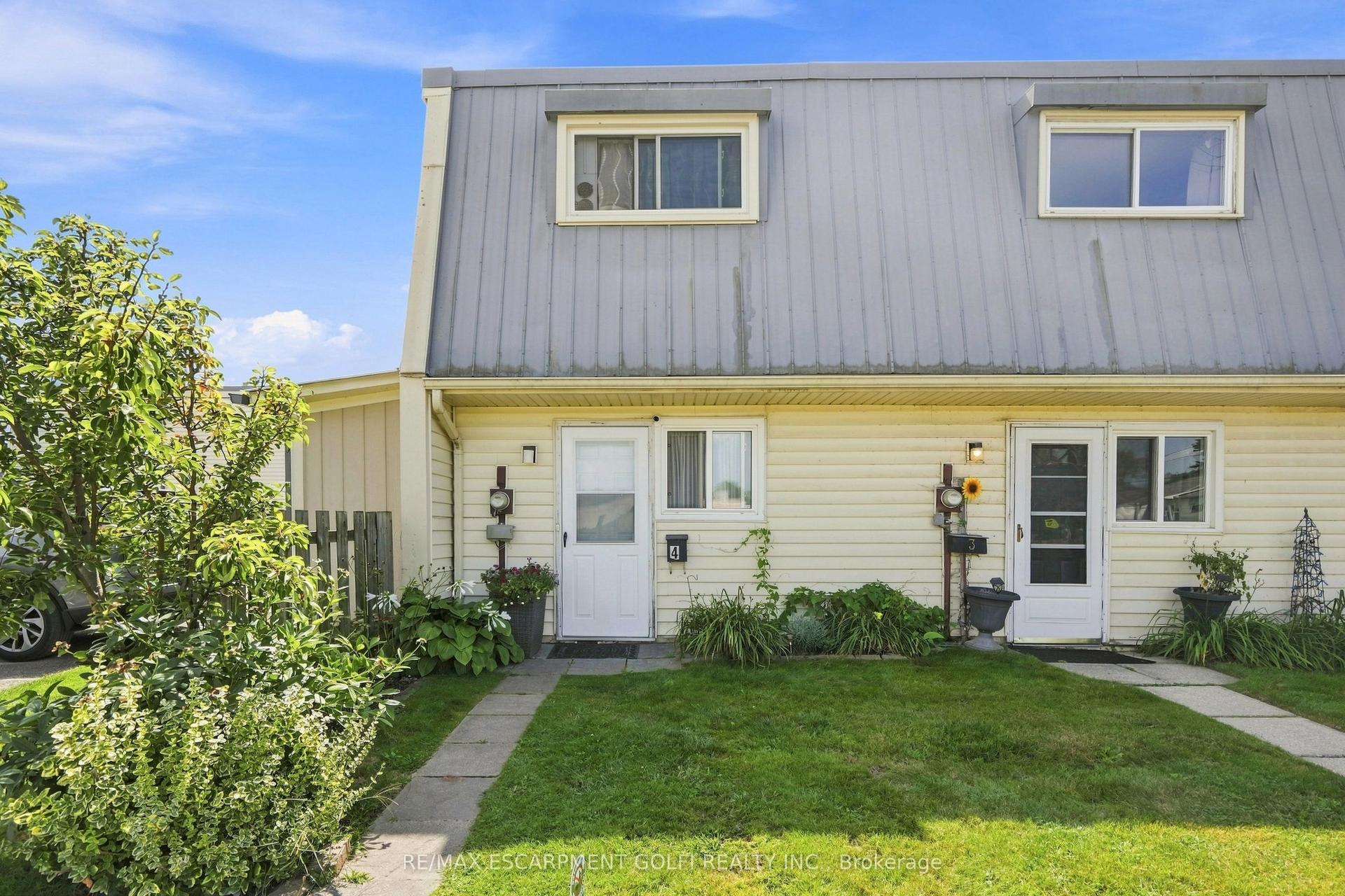 8646 Willoughby Drive 4 #4, Niagara Falls — Condo Town for lease, photo 1