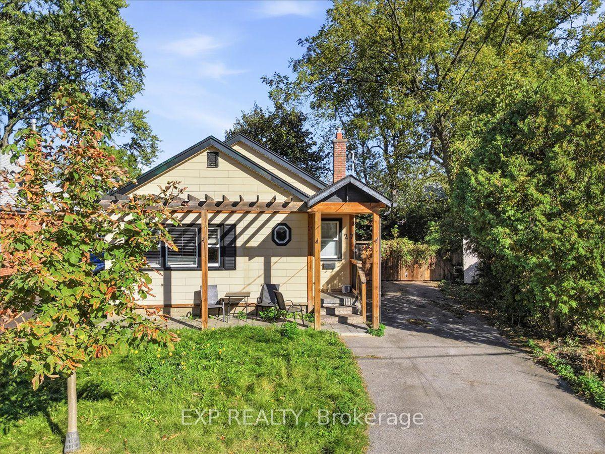 27 Hollywood Street S, Hamilton — Detached for sale, photo 1