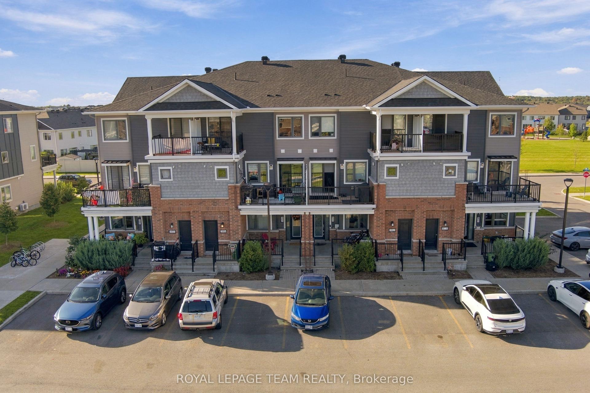 807 Nautilus Private, Kanata — Condo Town for sale, photo 1