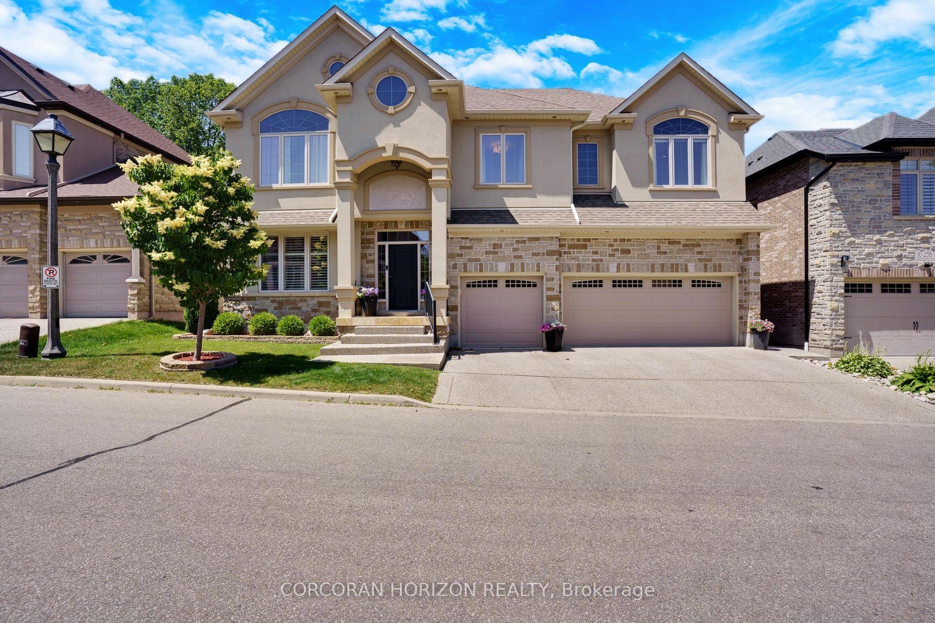 258 Edgewater Crescent 8 #8 — photo 1