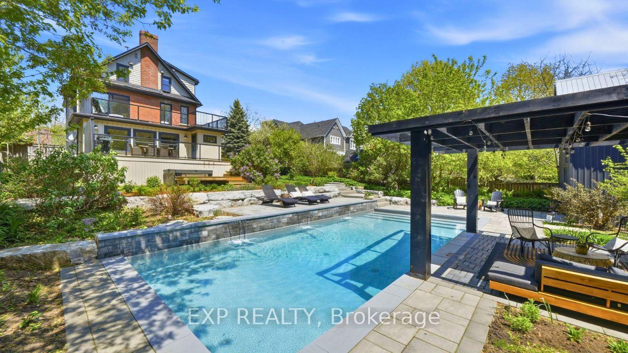 16 Barker Street — photo 1