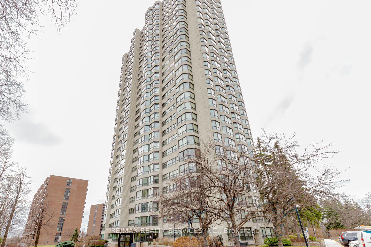8 Lisa Street 1204 #1204 — photo 1