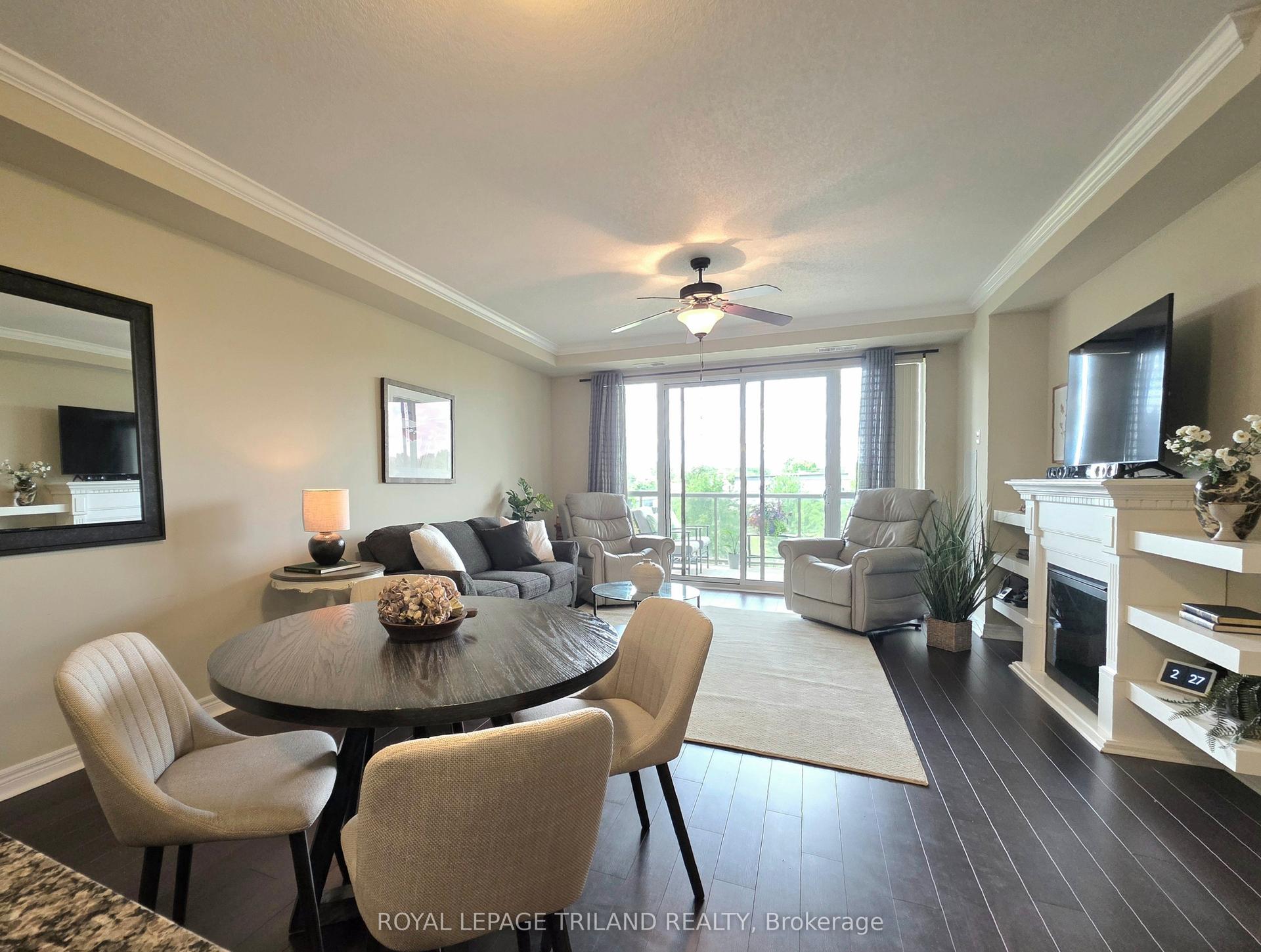 1030 Coronation Drive 406 #406 — photo 1