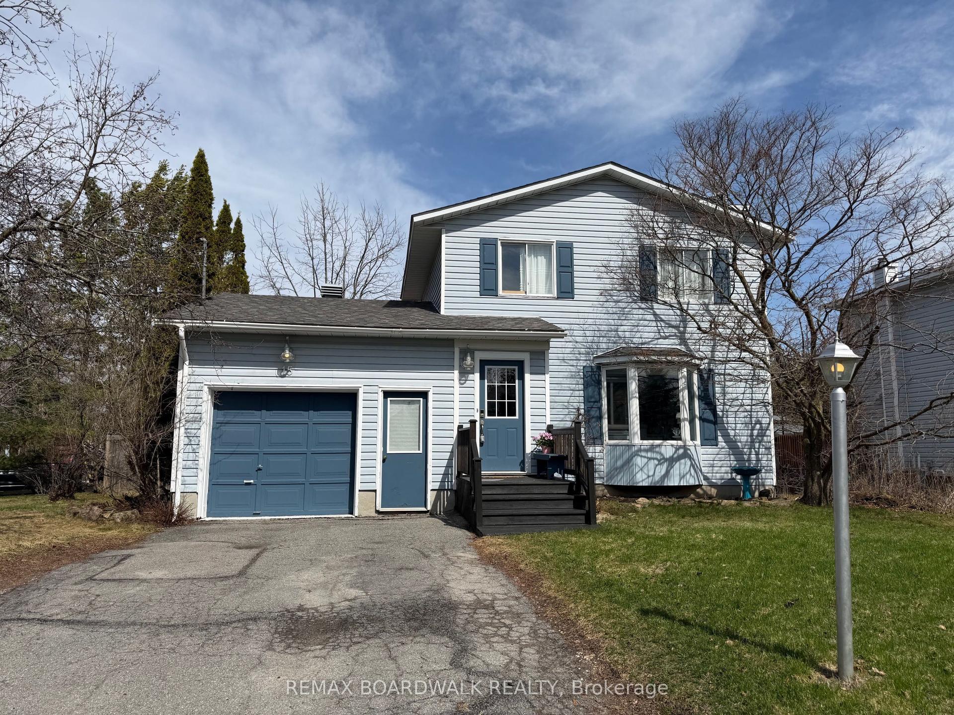 15 Terry Fox Avenue — photo 1